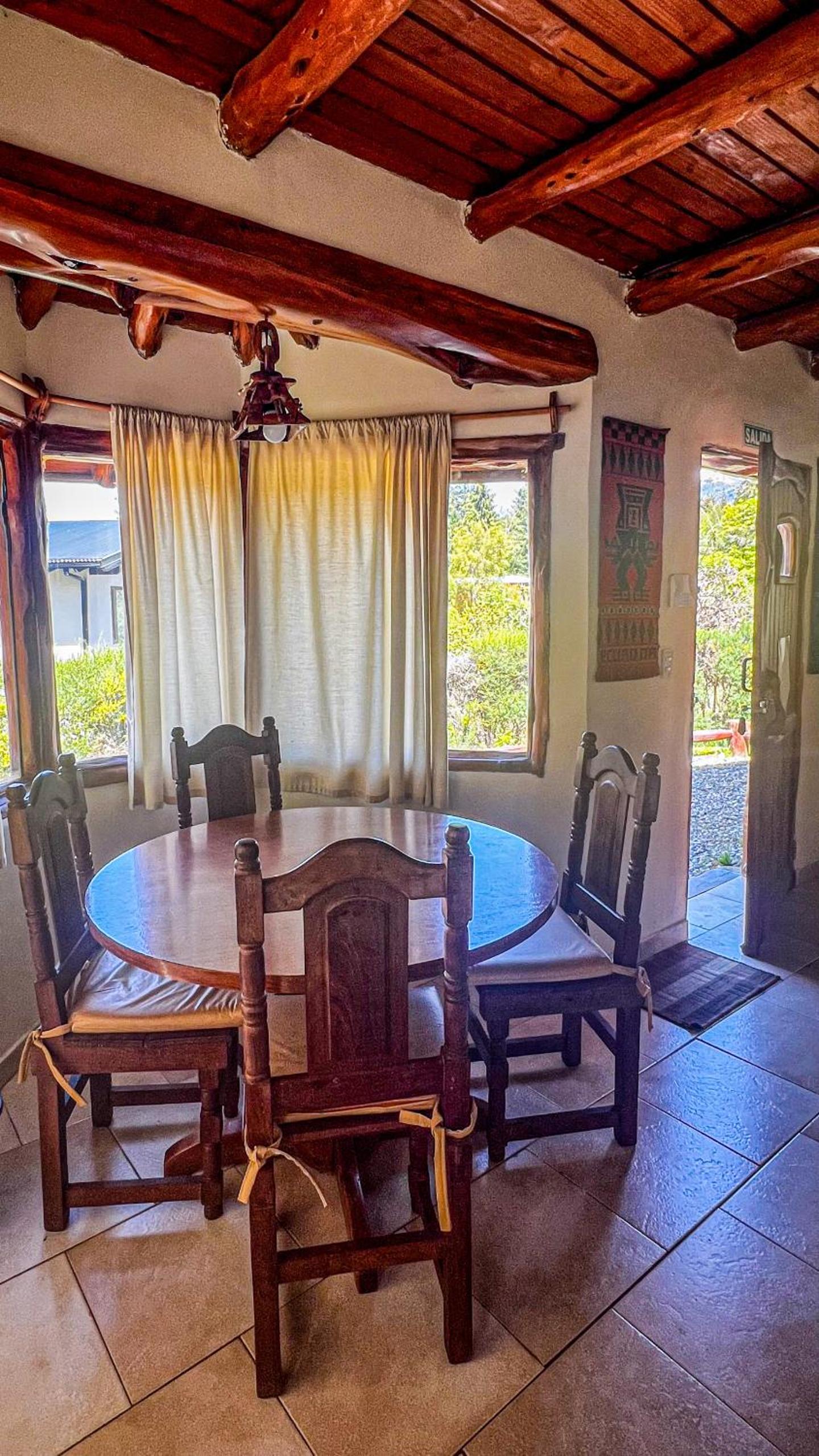 Encantadora Cabana en Bariloche cerca de los lagos y Puerto Panuelos