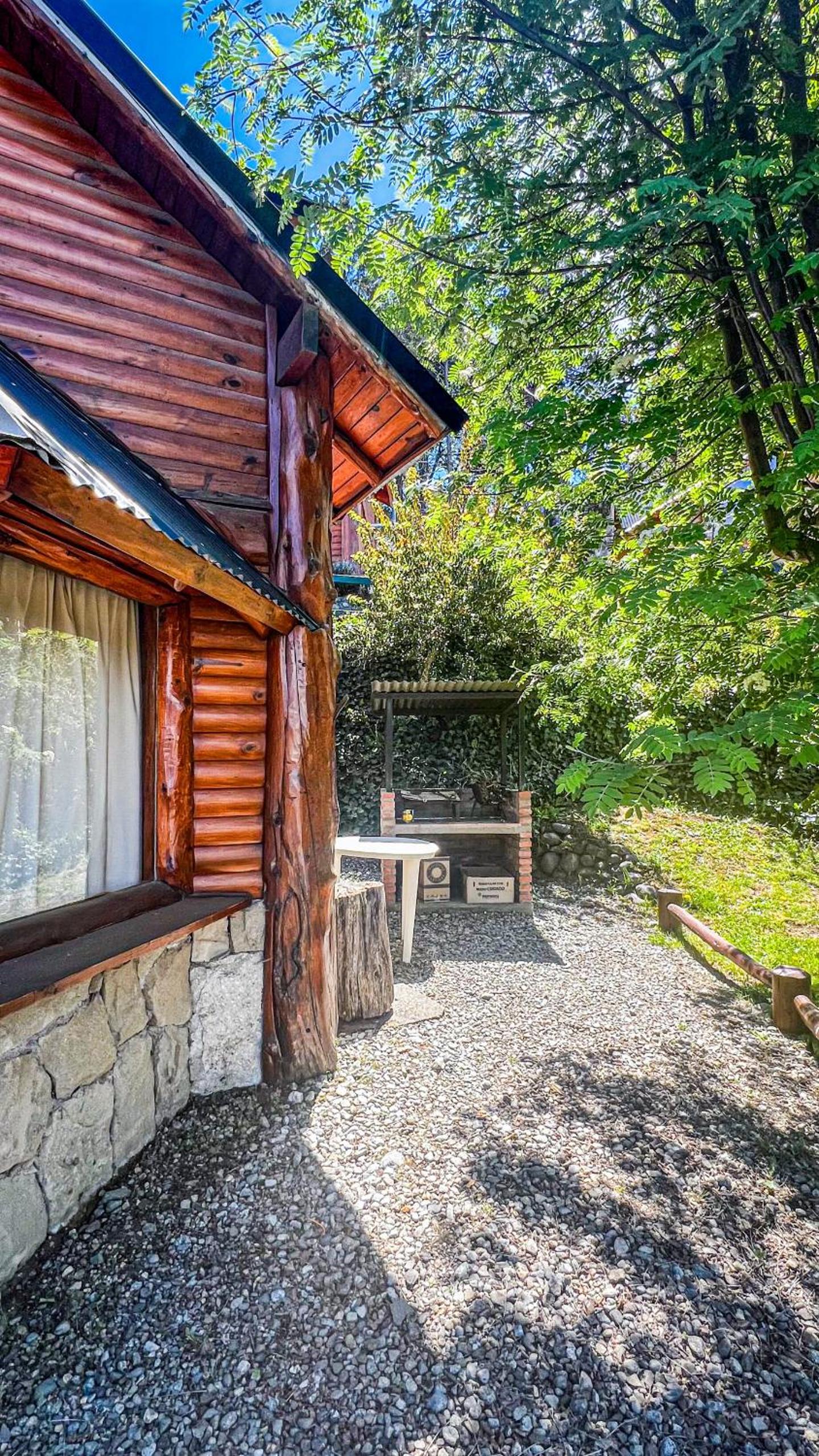 Encantadora Cabana en Bariloche cerca de los lagos y Puerto Panuelos