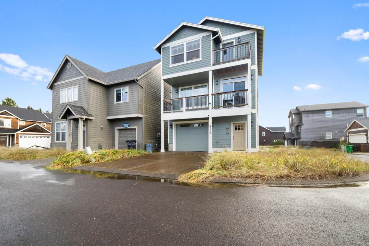 Coastal retreat house with electric vehicle station