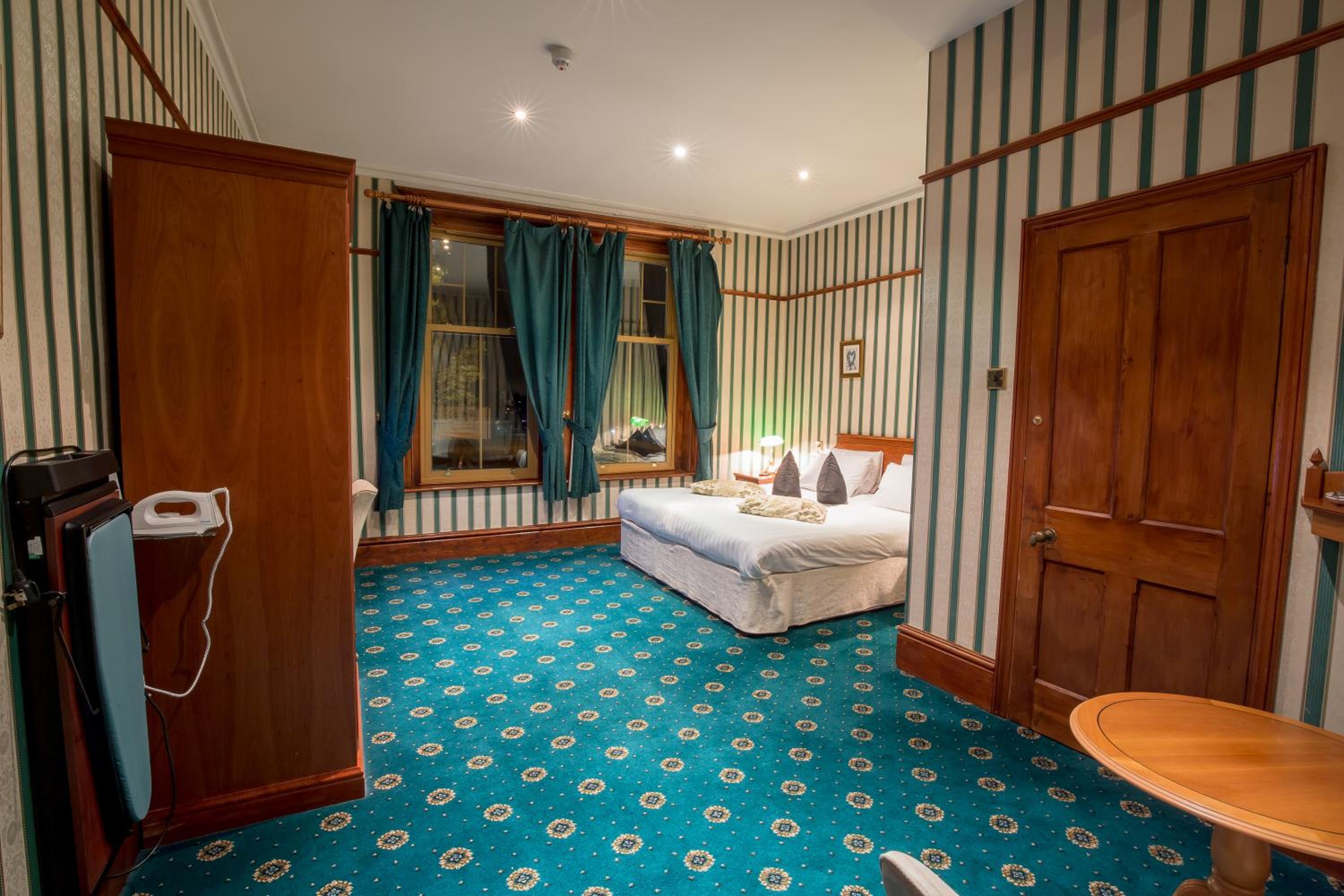 Harefield Manor Hotel, photo 18
