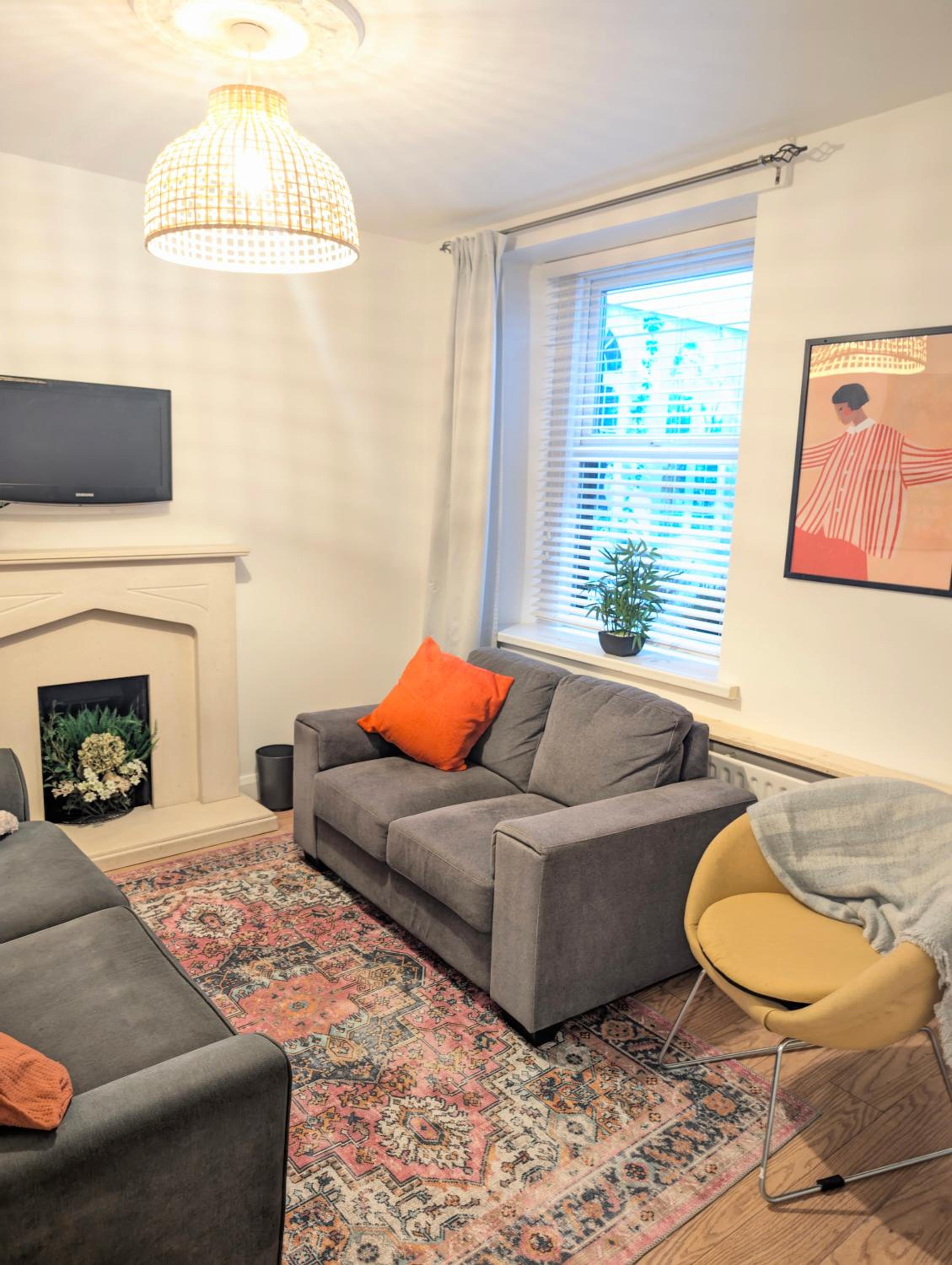 Ivy Townhouse Derry view 3