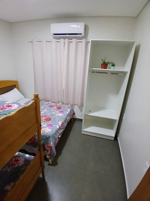 IguaFallsRefugeCataratasBR-Py-AR