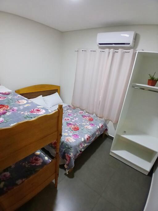 IguaFallsRefugeCataratasBR-Py-AR