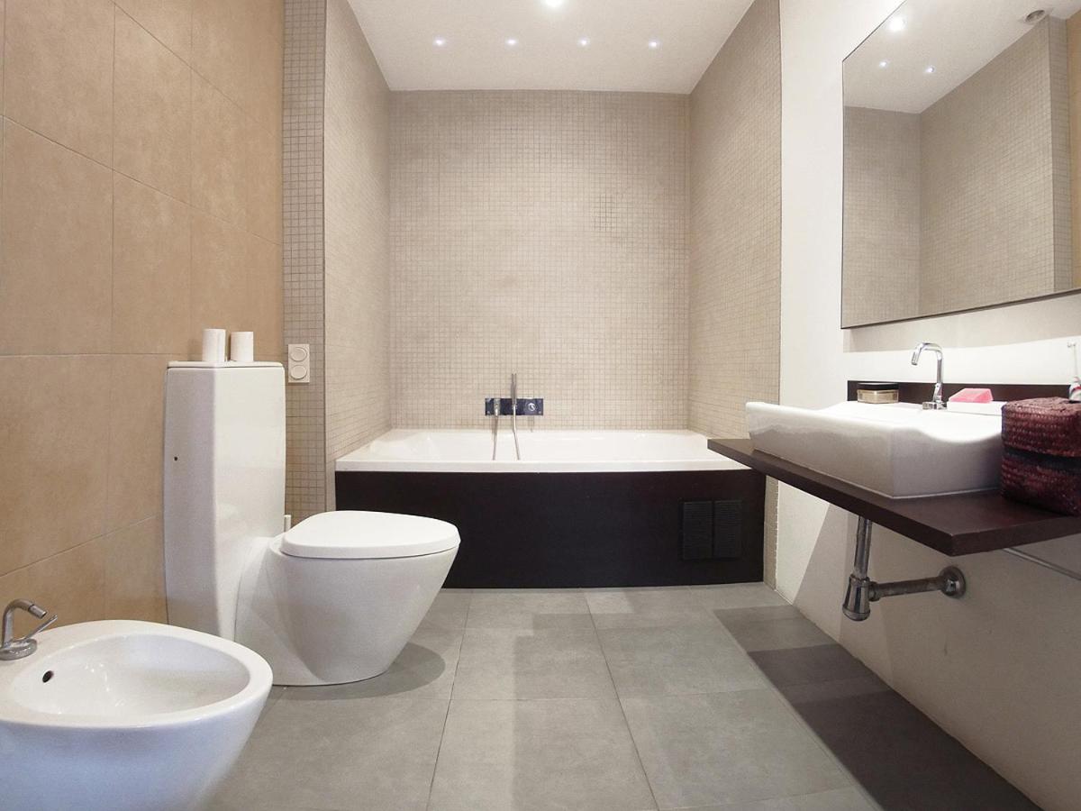 VIP HOUSE RENTALS, entire apartment in Malaga Old Town