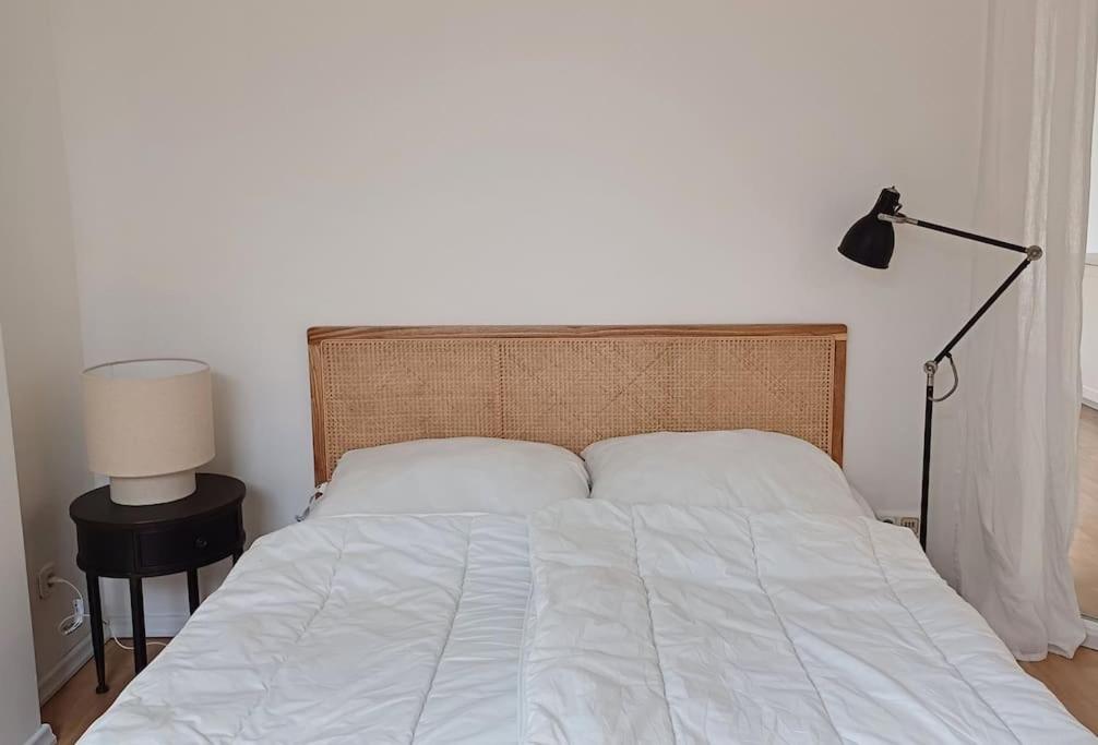 Stilvolle Wohnung mit Terrasse im Grünen