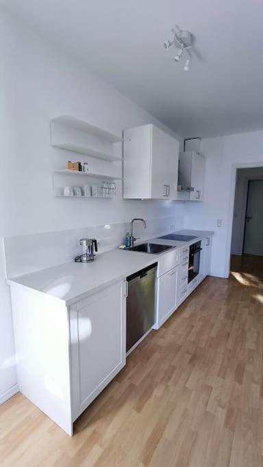 Stilvolle Wohnung mit Terrasse im Grünen