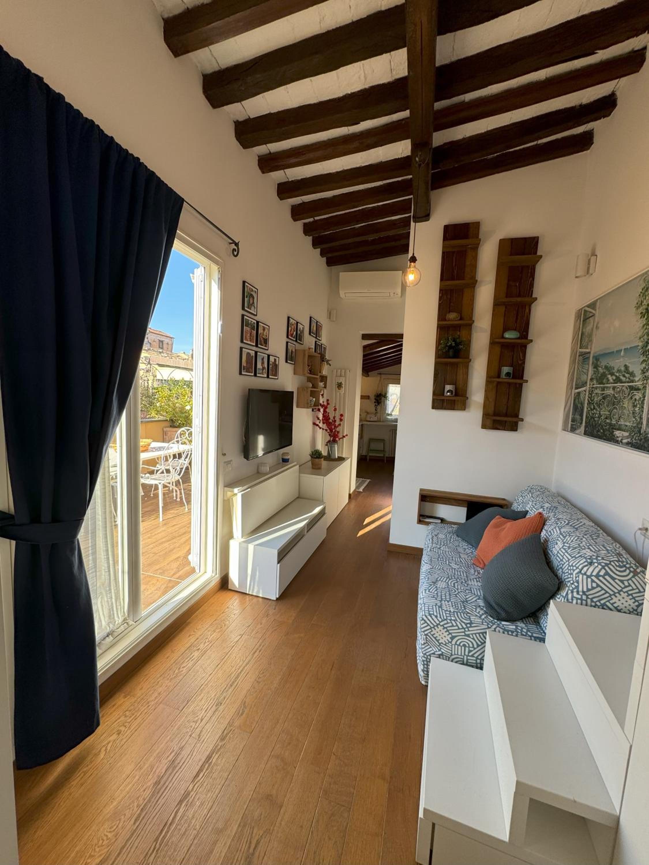 Pantheon Gabbianina Home