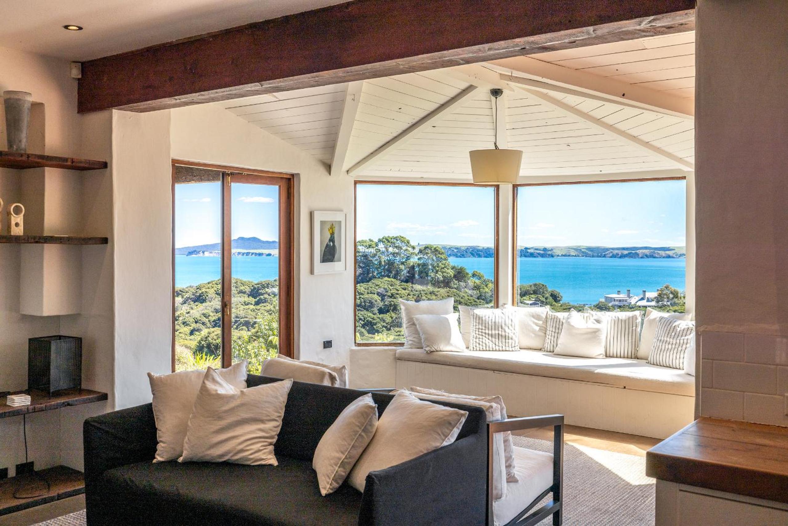 Puriri Valley Estate, Church Bay - Be My Guest Waiheke view 4