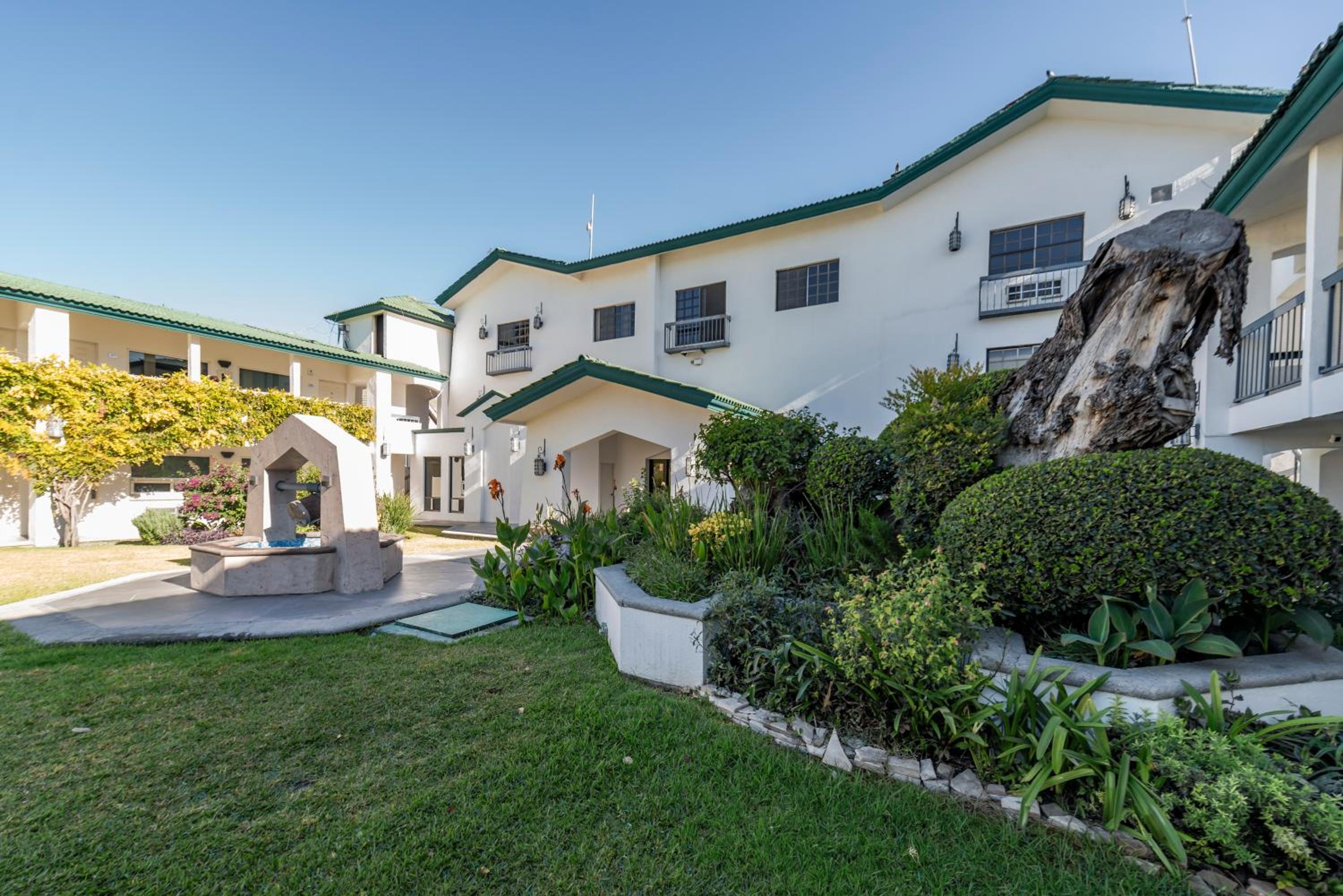 Saltillo Vacations - Quinta Dorada Hotel  Suites - Property Image 6