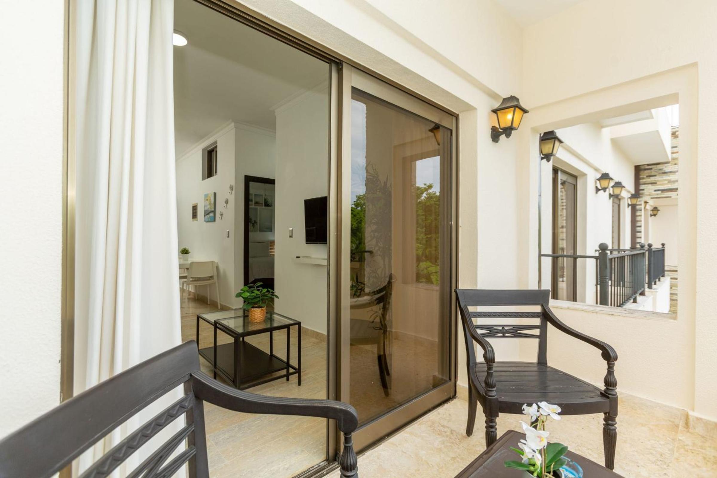 Charming Beachfront Apartment with Terrace