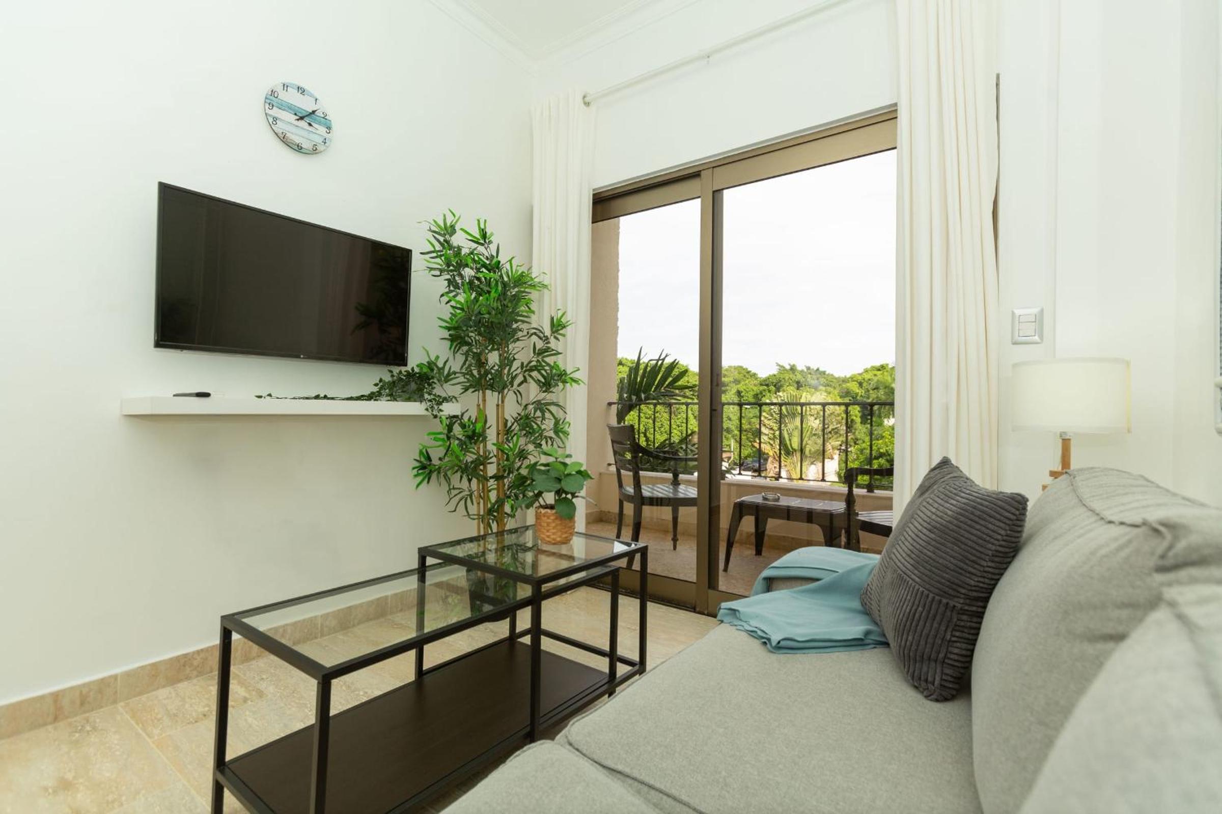 Charming Beachfront Apartment with Terrace