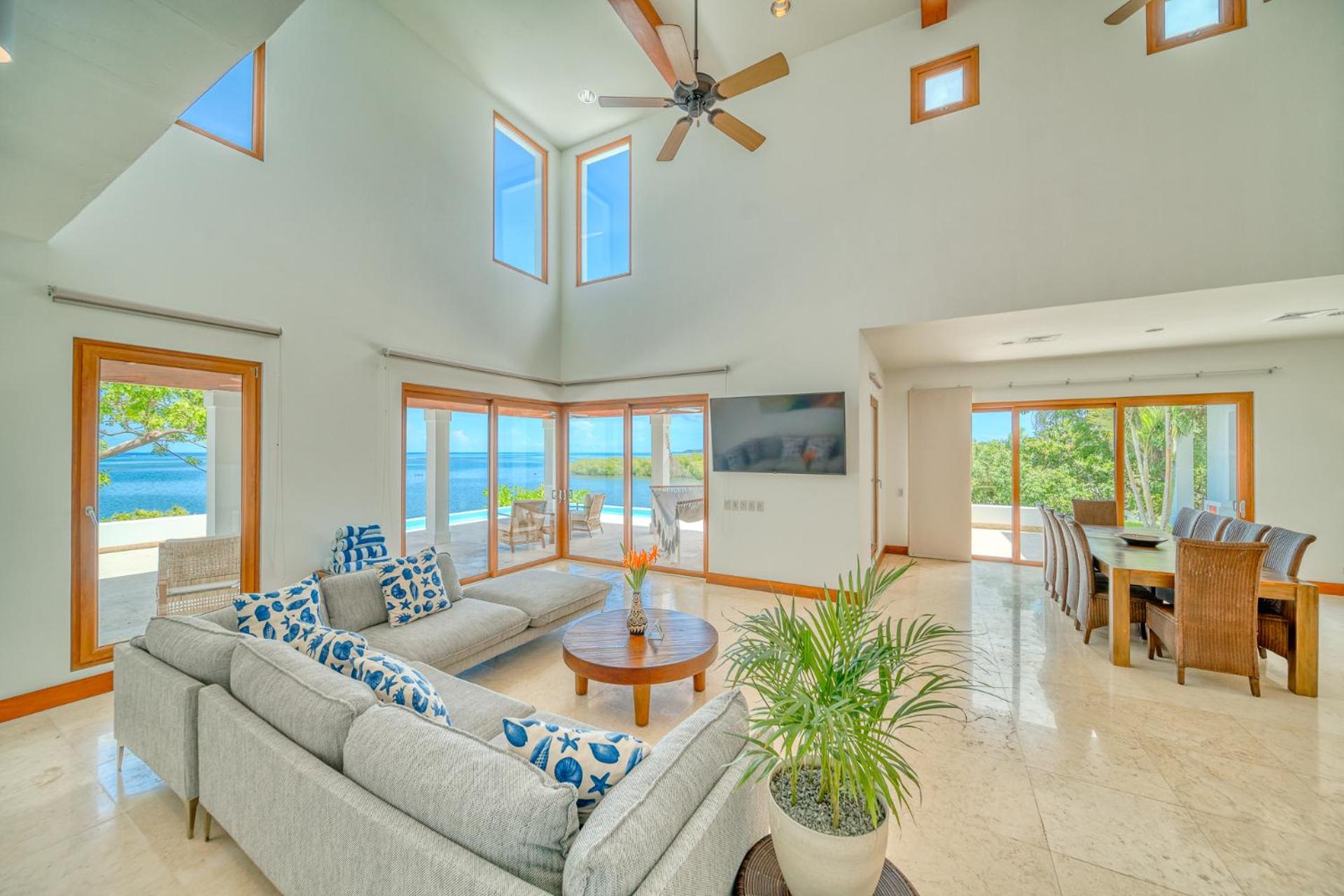 Las Verandas Hotel & Villas