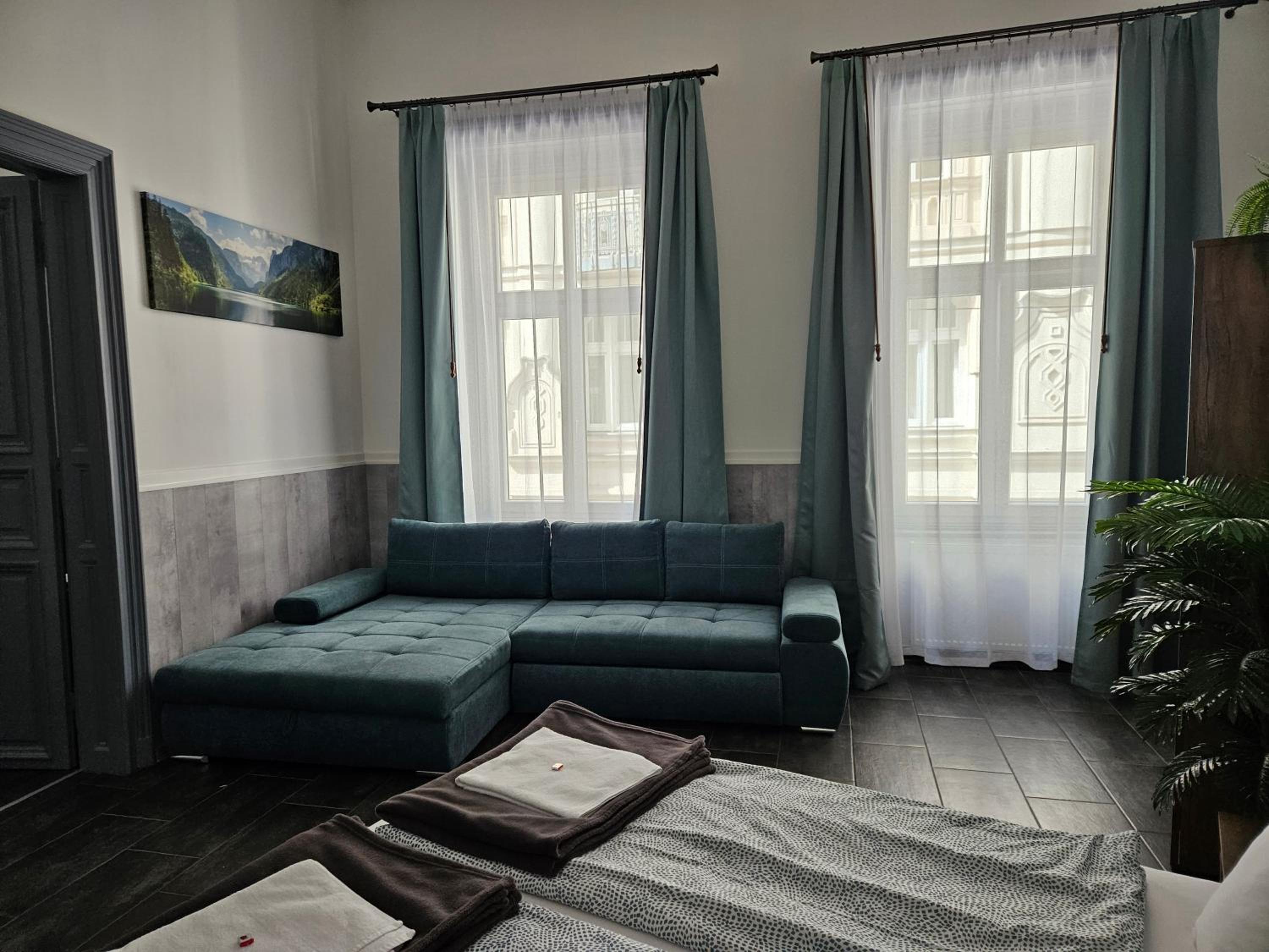 D3 Basilica Luxury Spacious Free Parking For 1 Car view 3