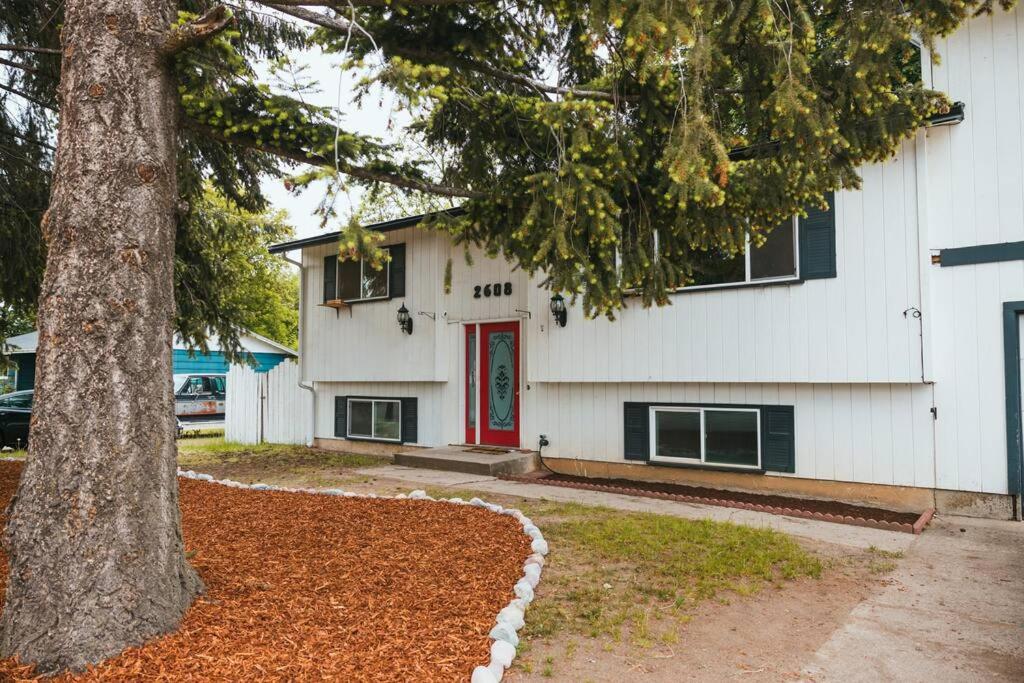 Hotel Hot Tub and Spacious Backyard Close to Lake! - Image 1