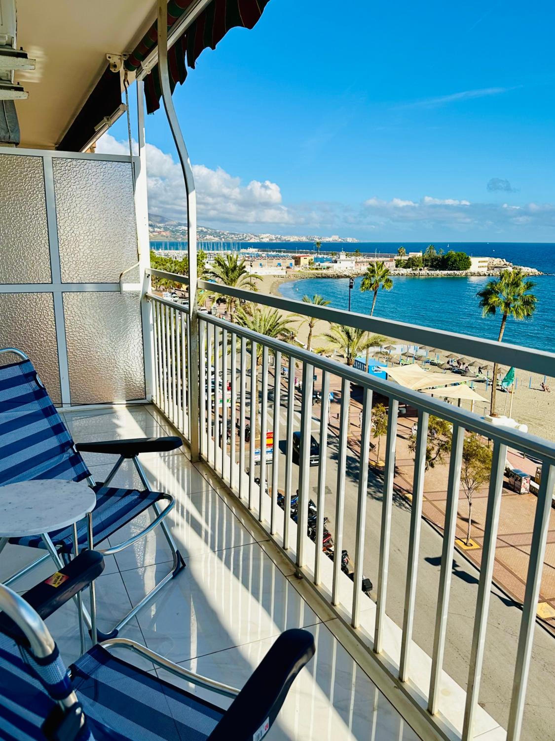 Horizonte 2 Beautiful apartment with incredible sea view at first line of Fuengirola beach