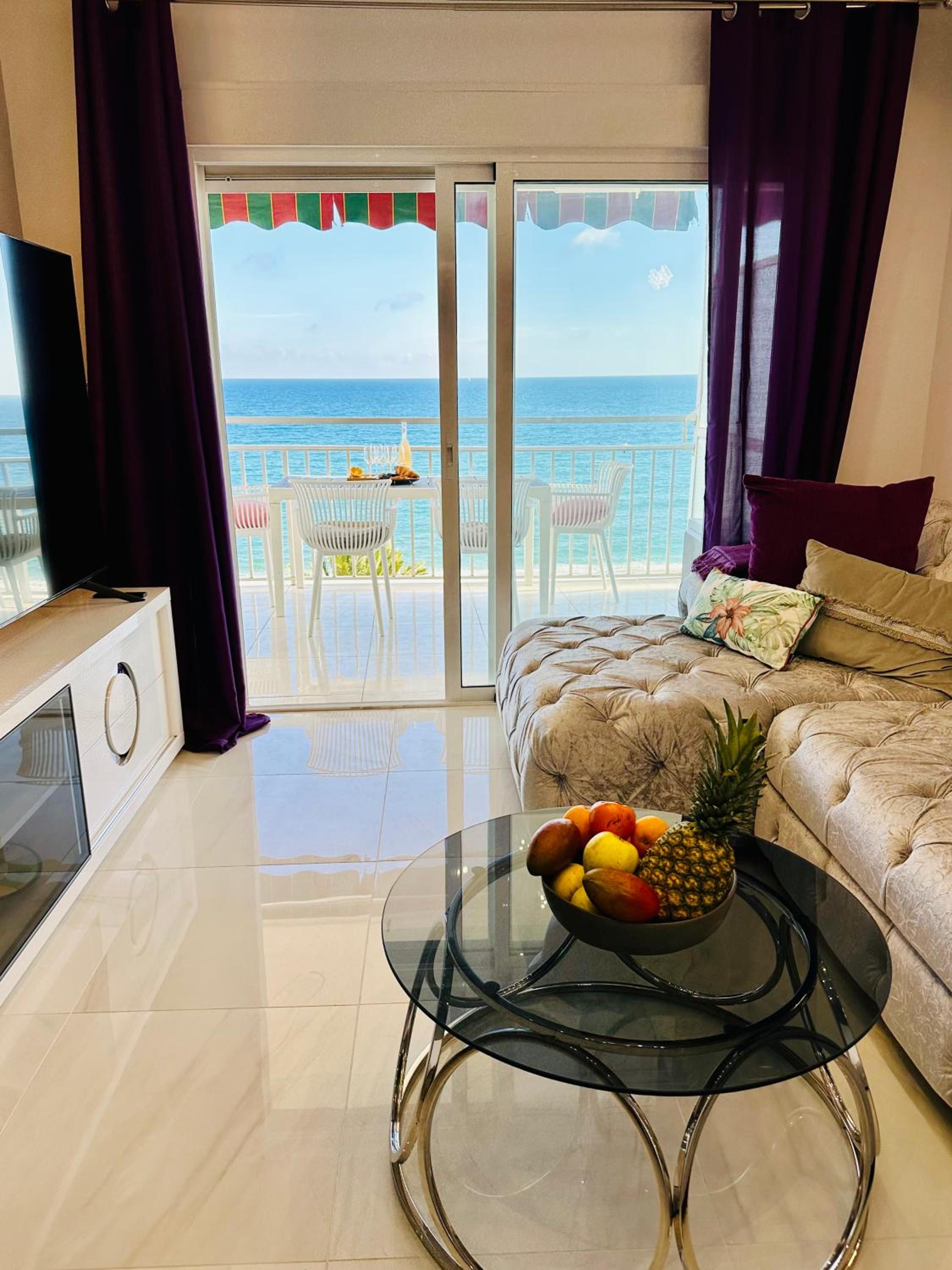 Horizonte 2 Beautiful apartment with incredible sea view at first line of Fuengirola beach