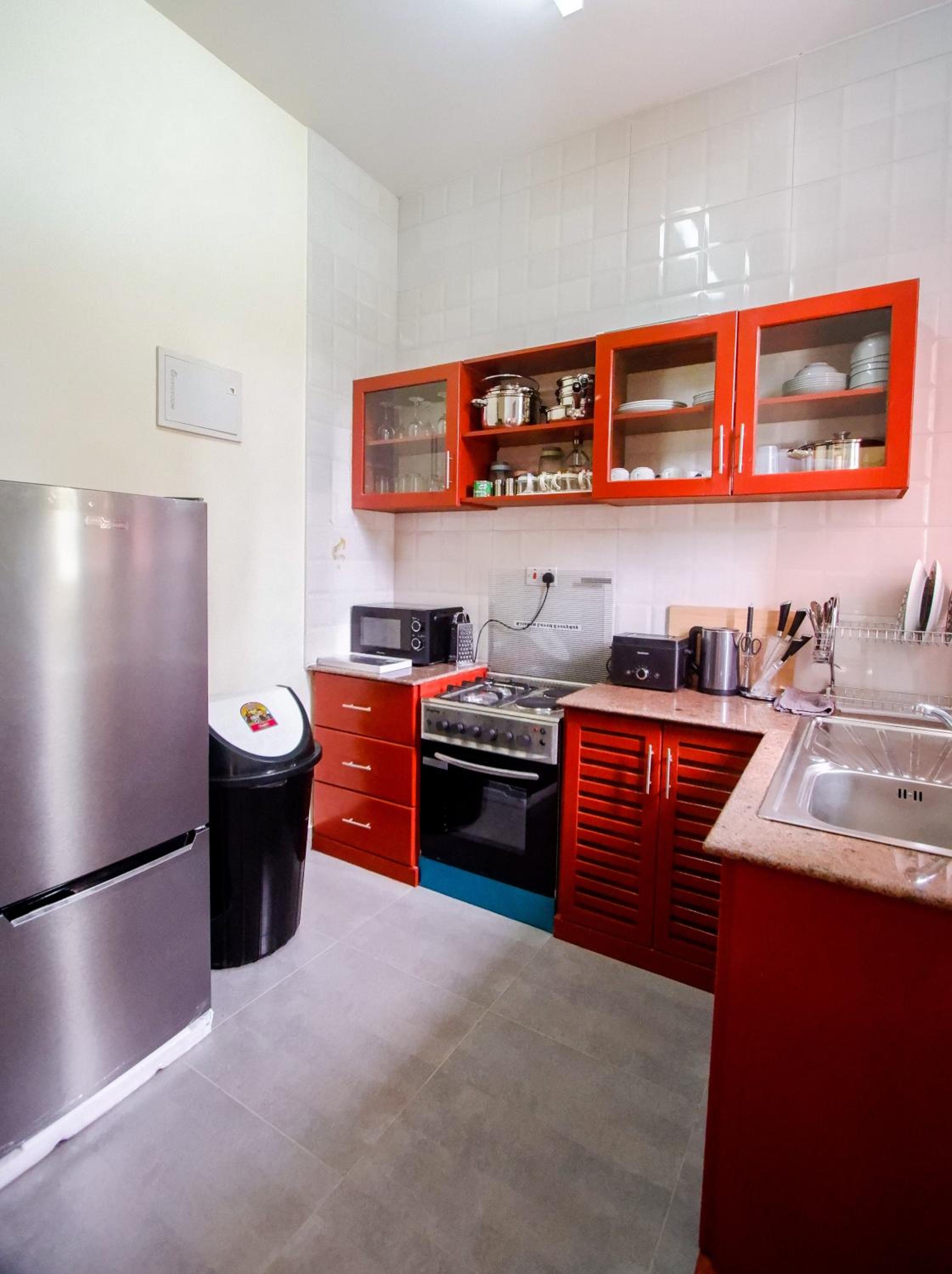 Zanzi modern 2 bed apartment GF view 4