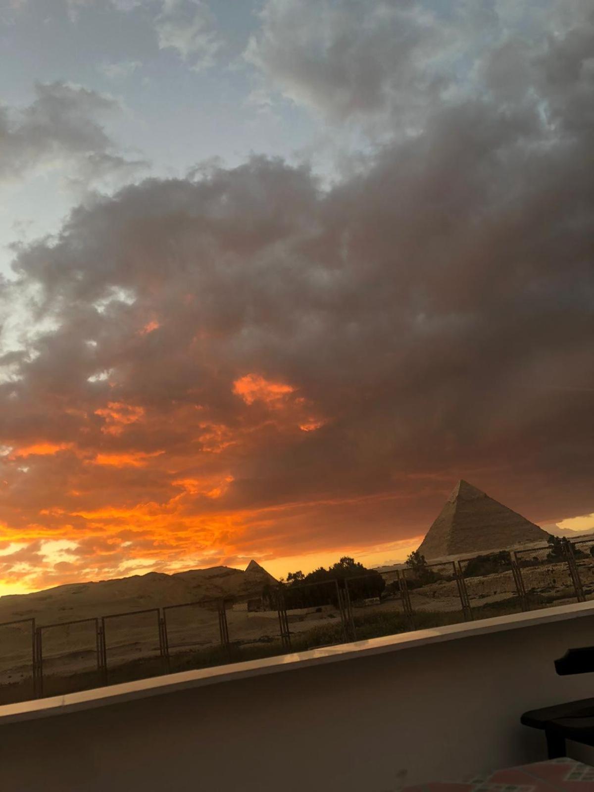 Villa Pyramids View