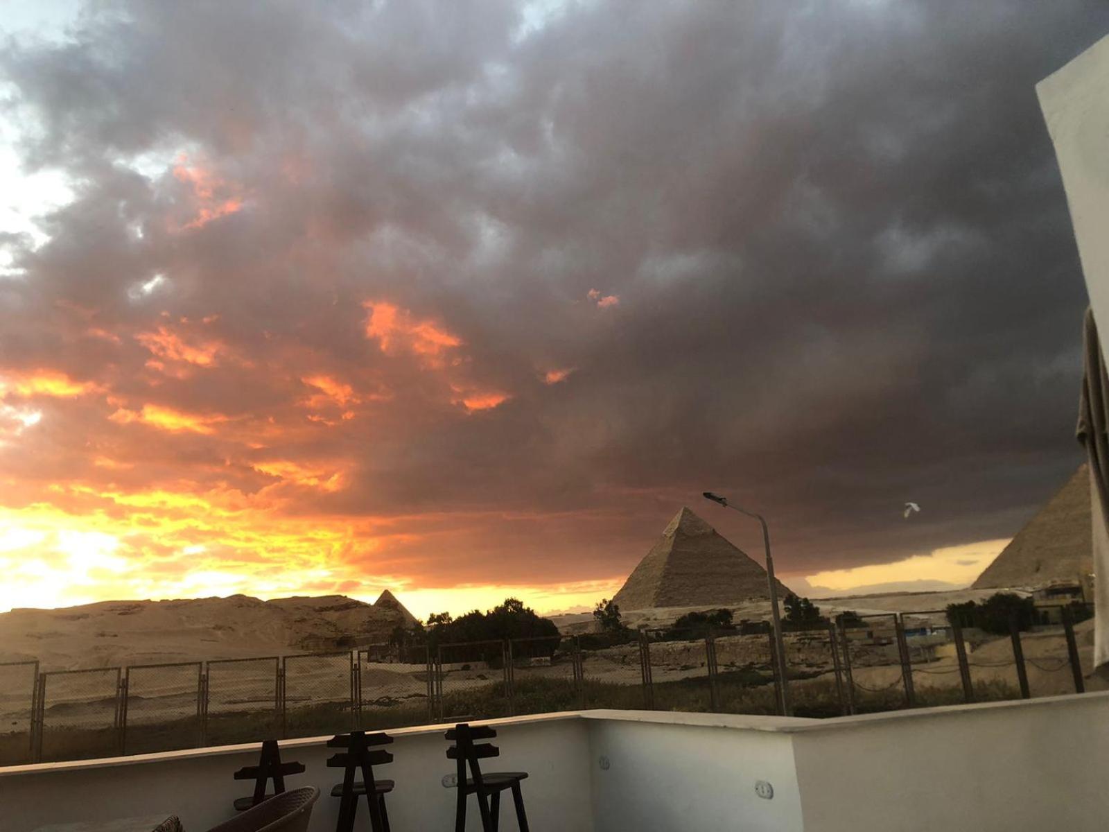 Villa Pyramids View