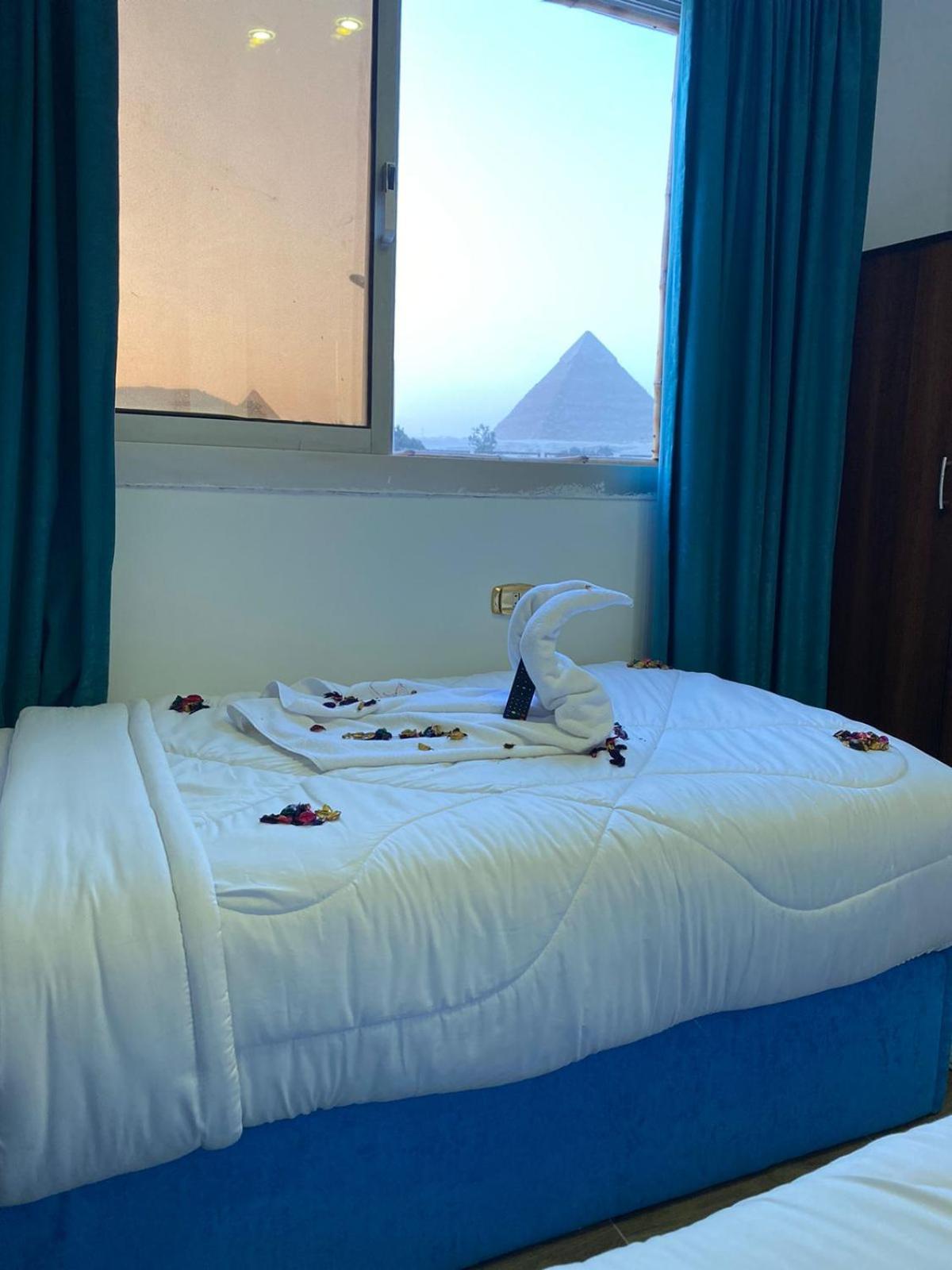 Villa Pyramids View