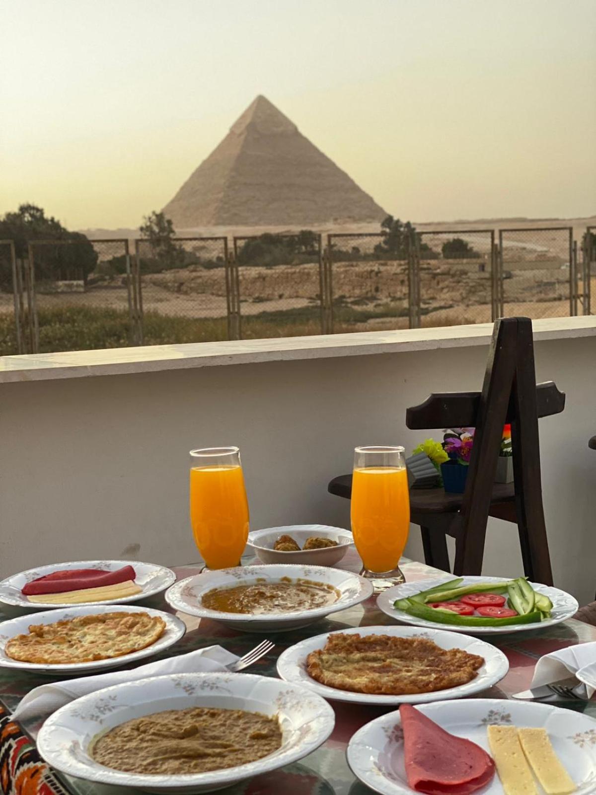 Villa Pyramids View