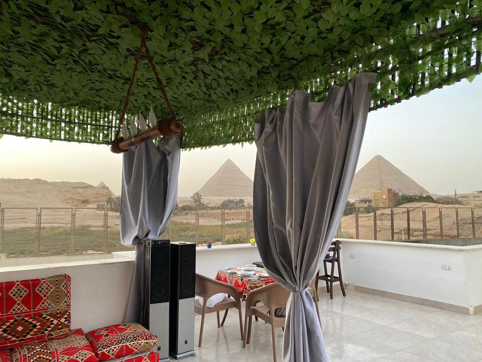 Villa Pyramids View