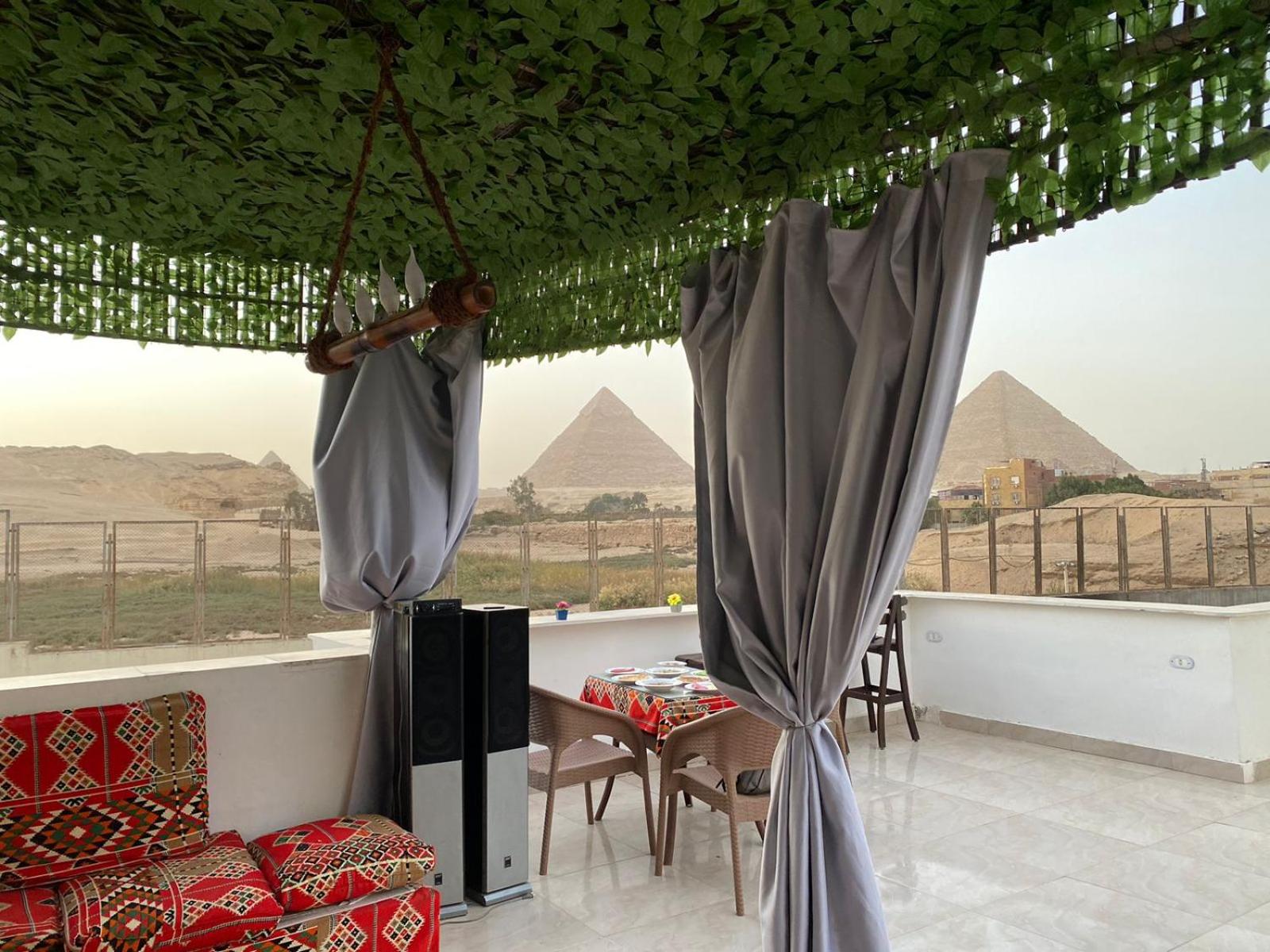 Villa Pyramids View