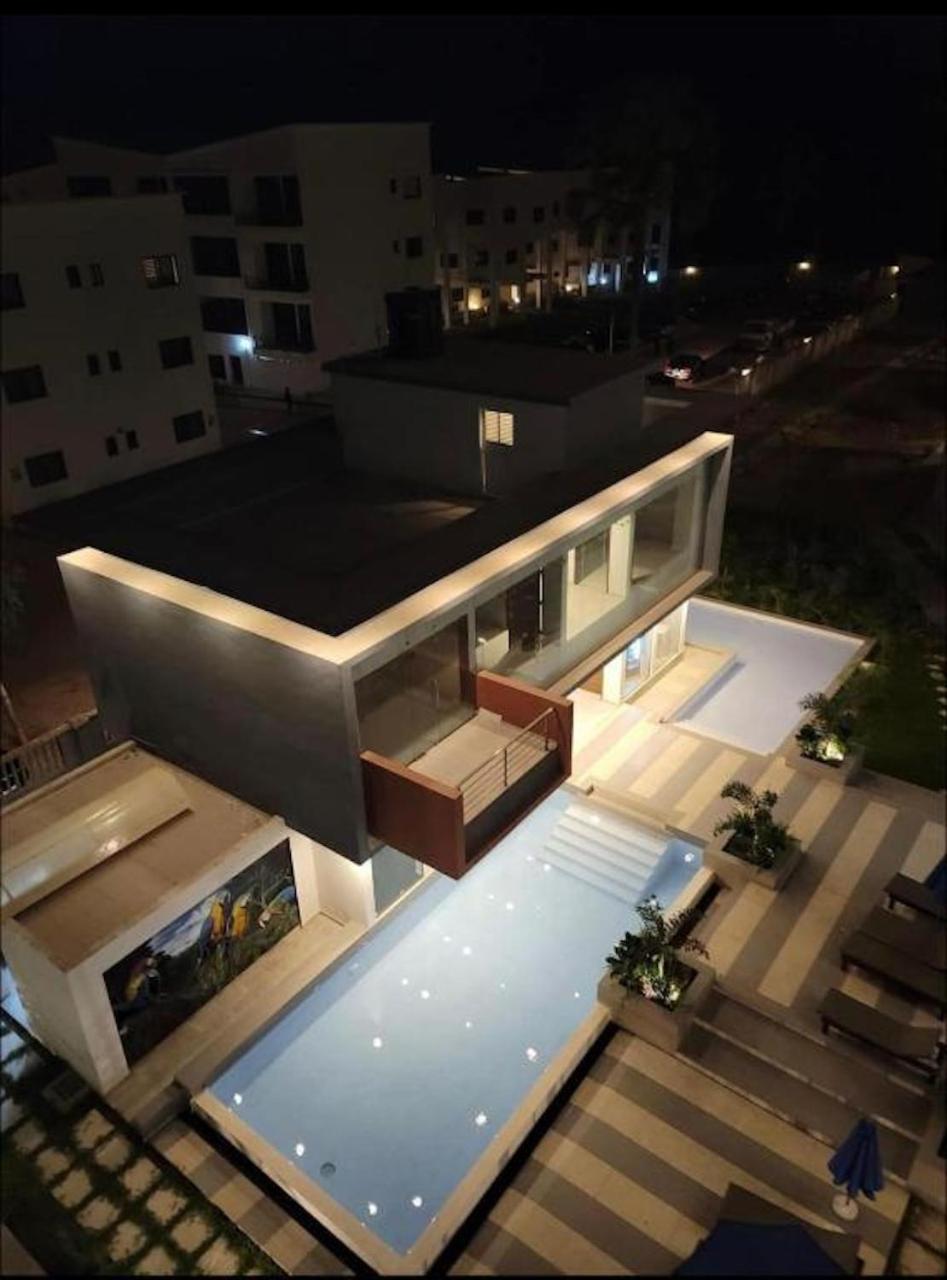 Stylish 1-Bedroom Apartment at Aqua View
