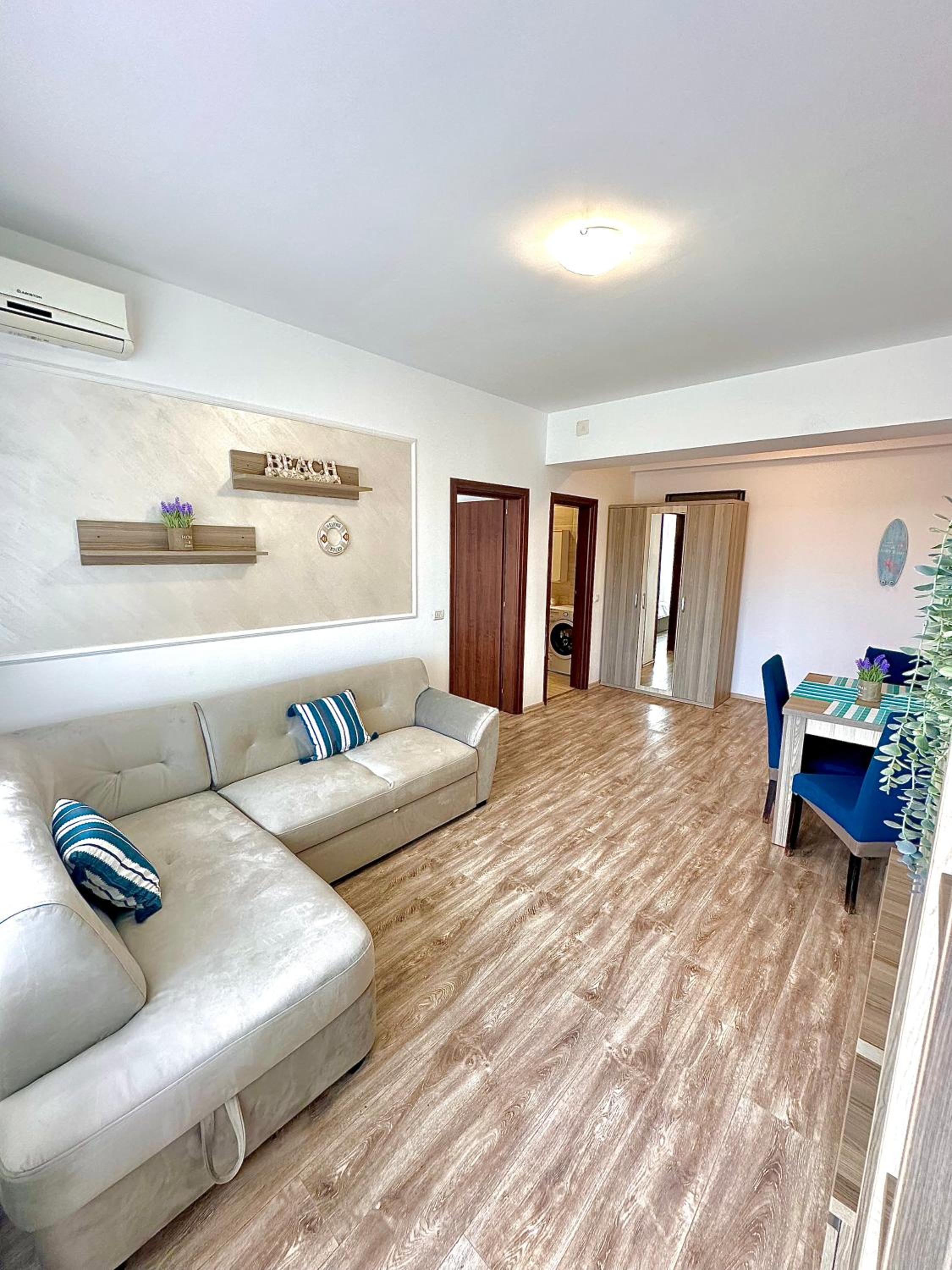 Monarch Boutique Apartaments