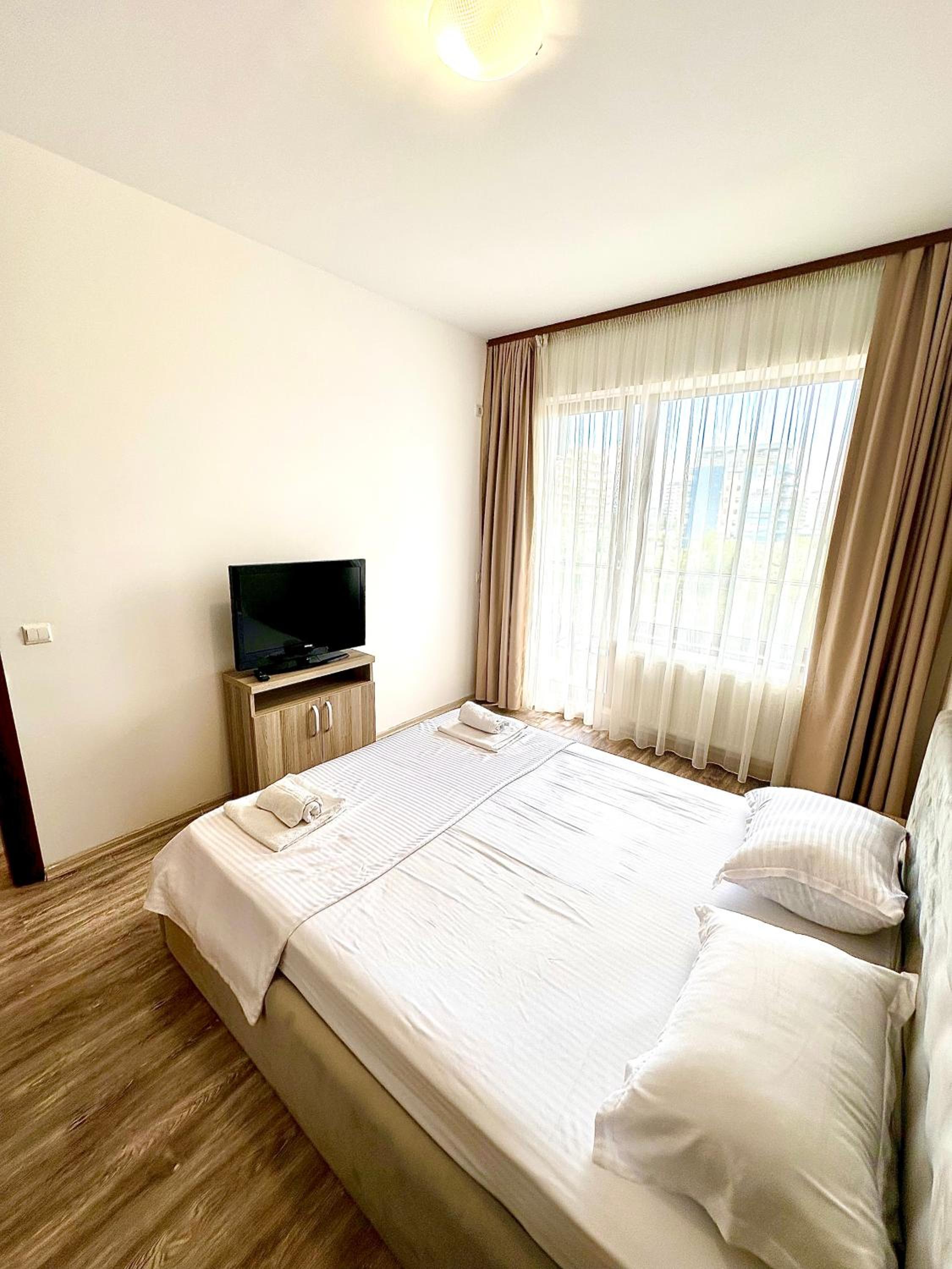 Monarch Boutique Apartaments