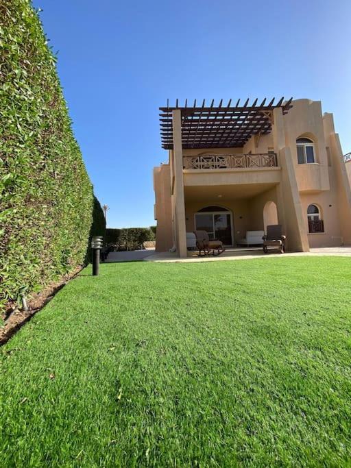 Elegant Beach Villa Sharm