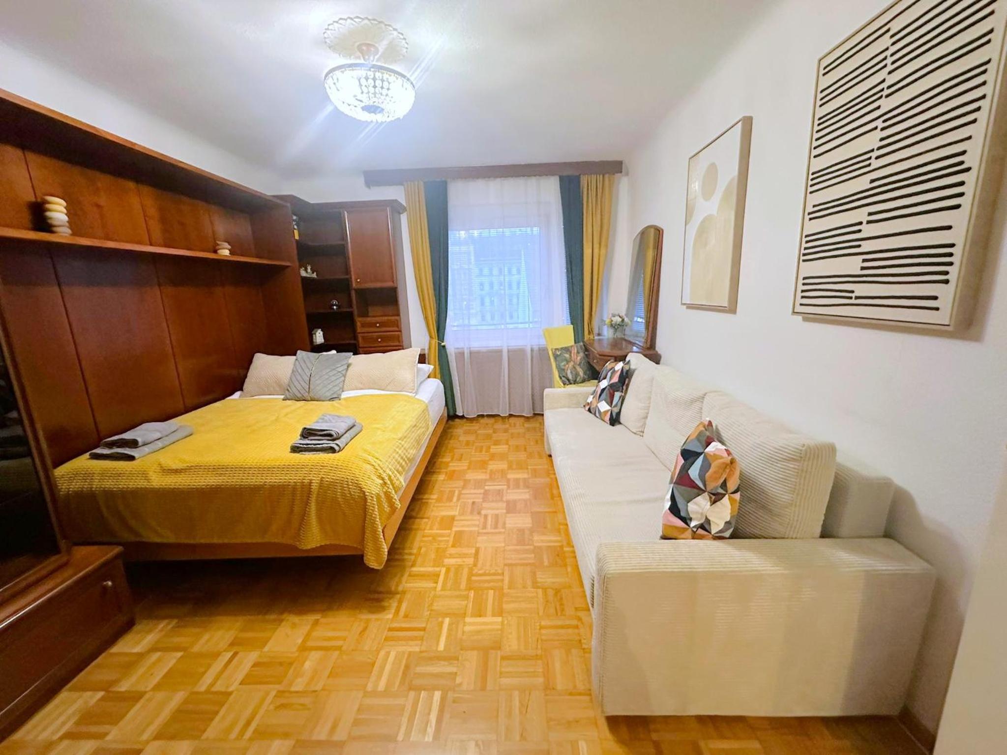 3 Room Apartment 1 minute from U-bahn U4