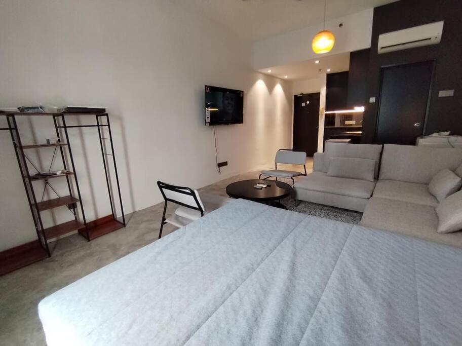 Maytower Executive Suite