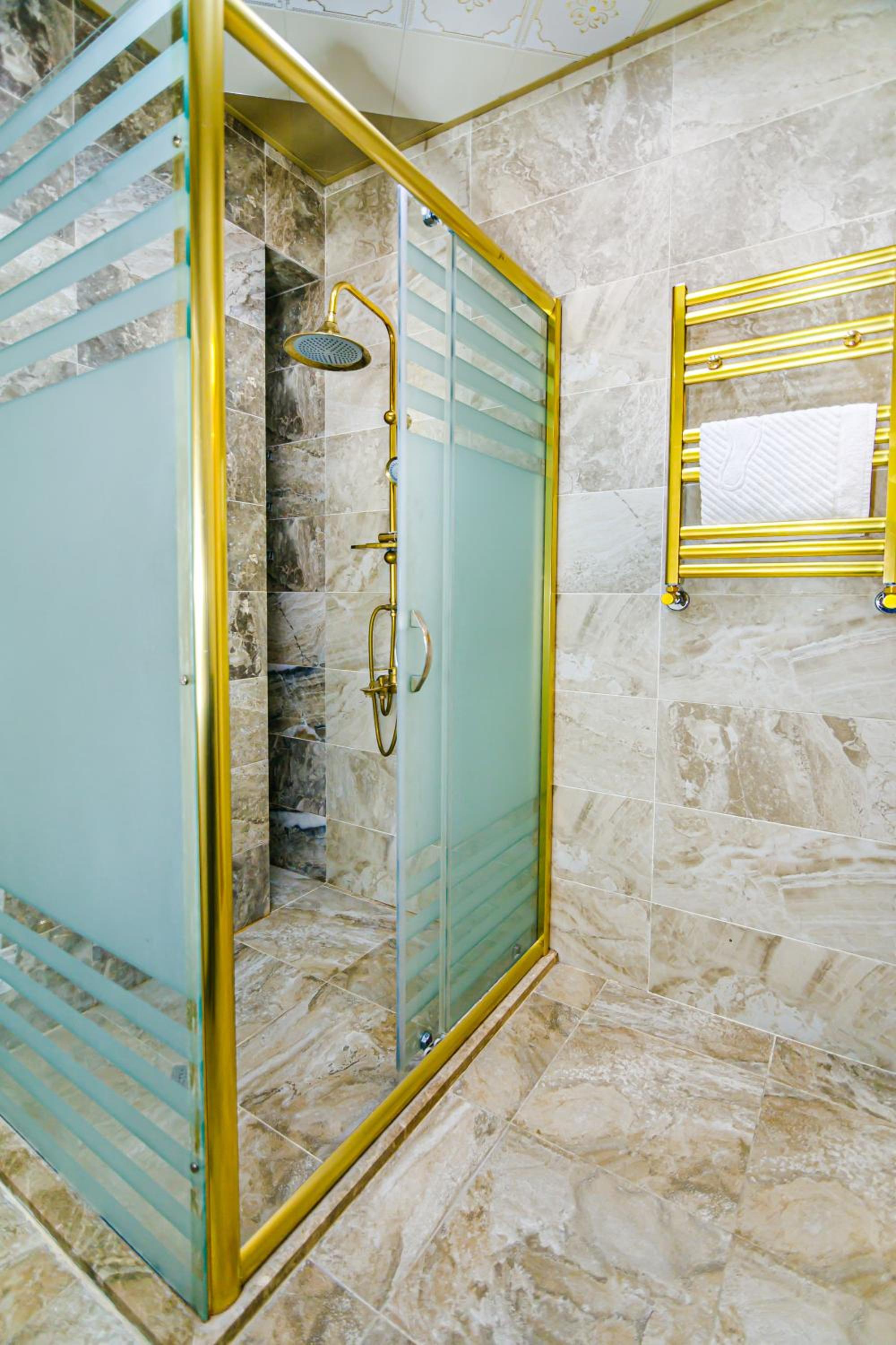 Park Azure VIP Apartment