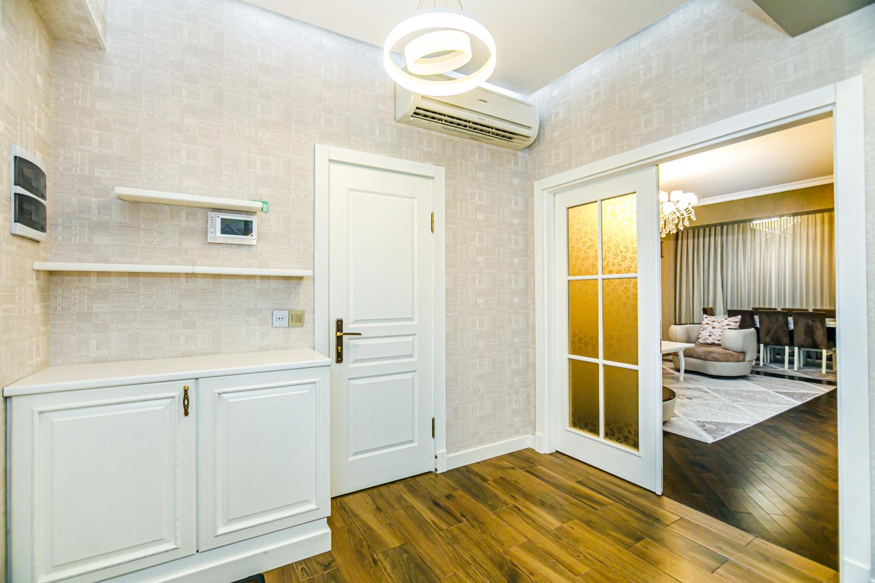 Park Azure VIP Apartment