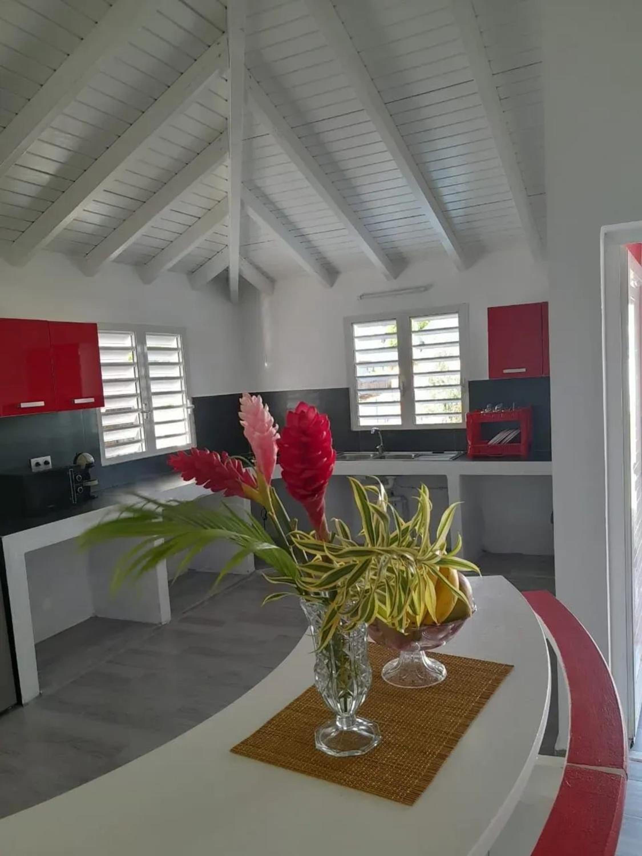Maison charmante à Port-Louis avec jardin view 4