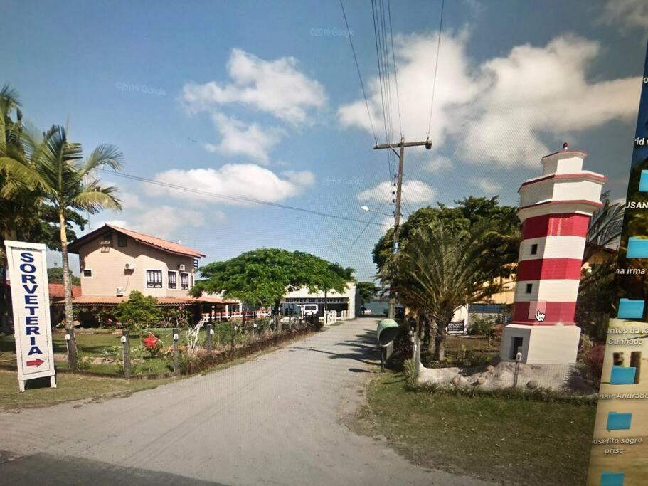 Itapoá SC refúgio para famílias 50 m mar e Farol
