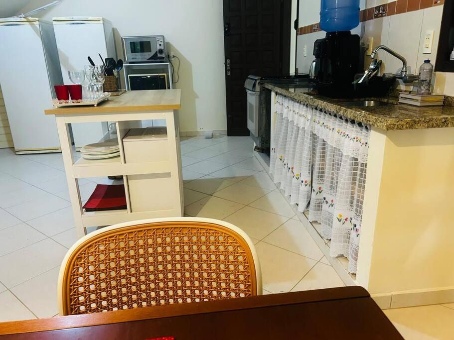 Itapoá SC refúgio para famílias 50 m mar e Farol