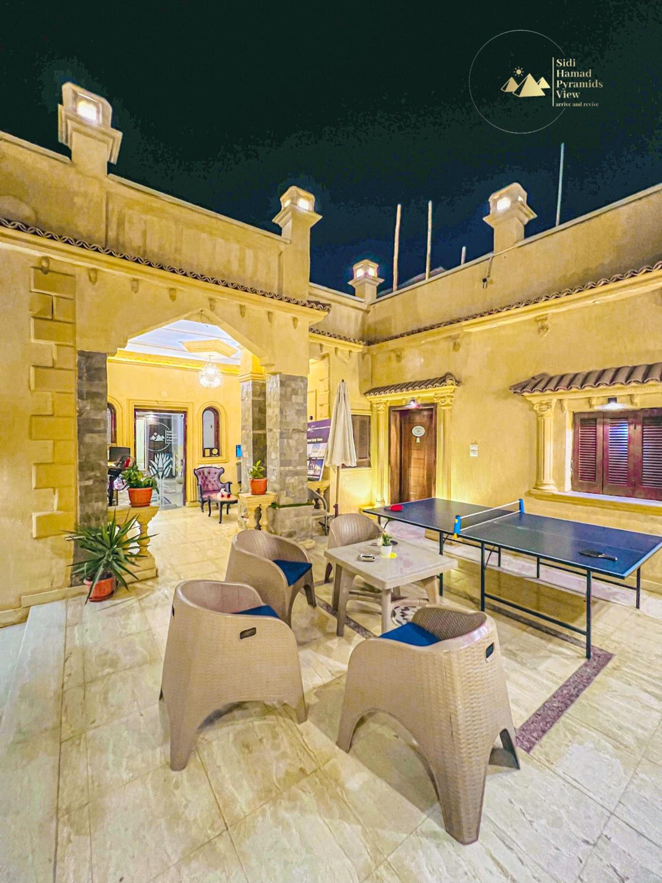 Sidi Hamad Pyramids View King Studio