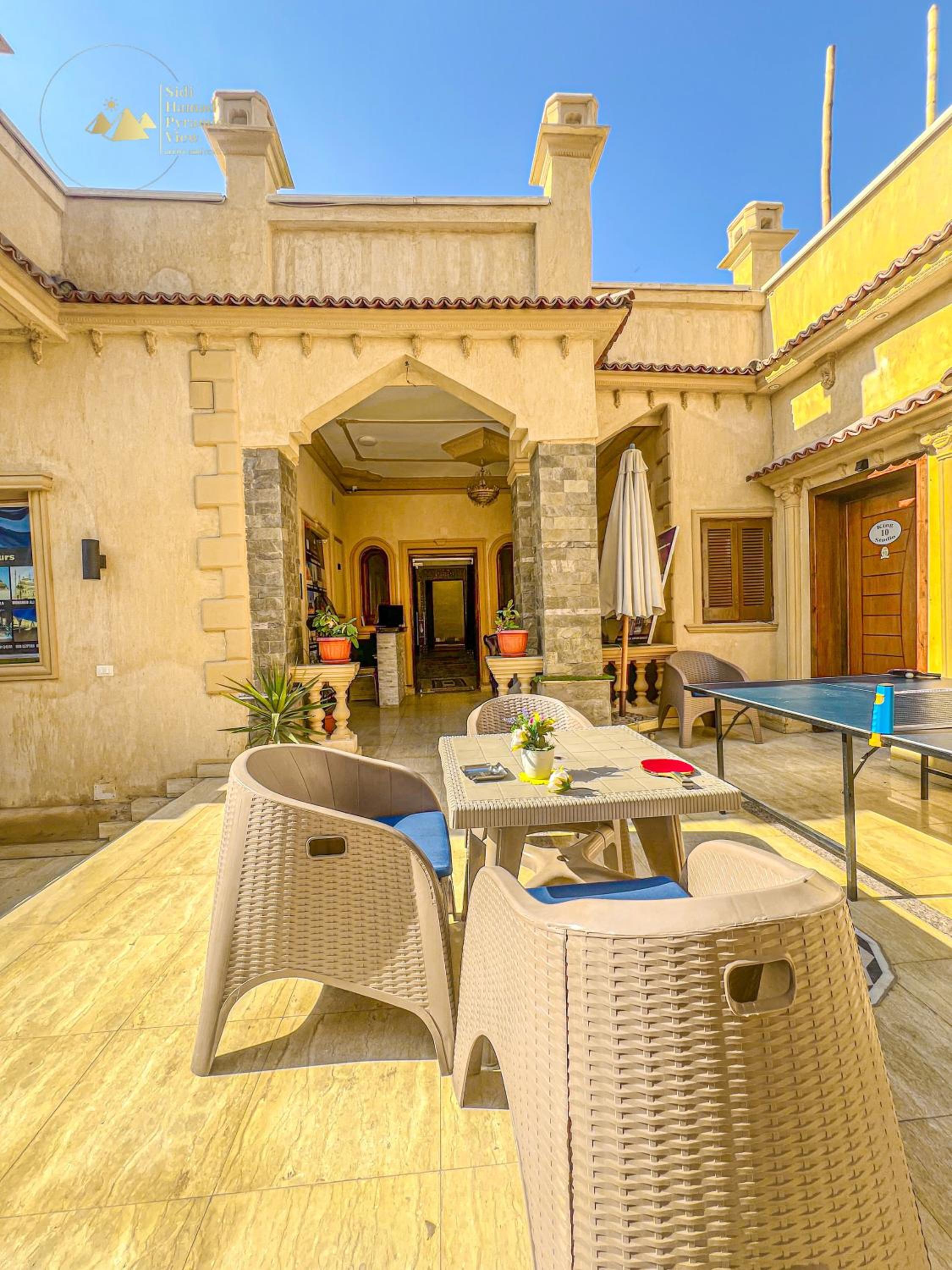 Sidi Hamad Pyramids View King Studio
