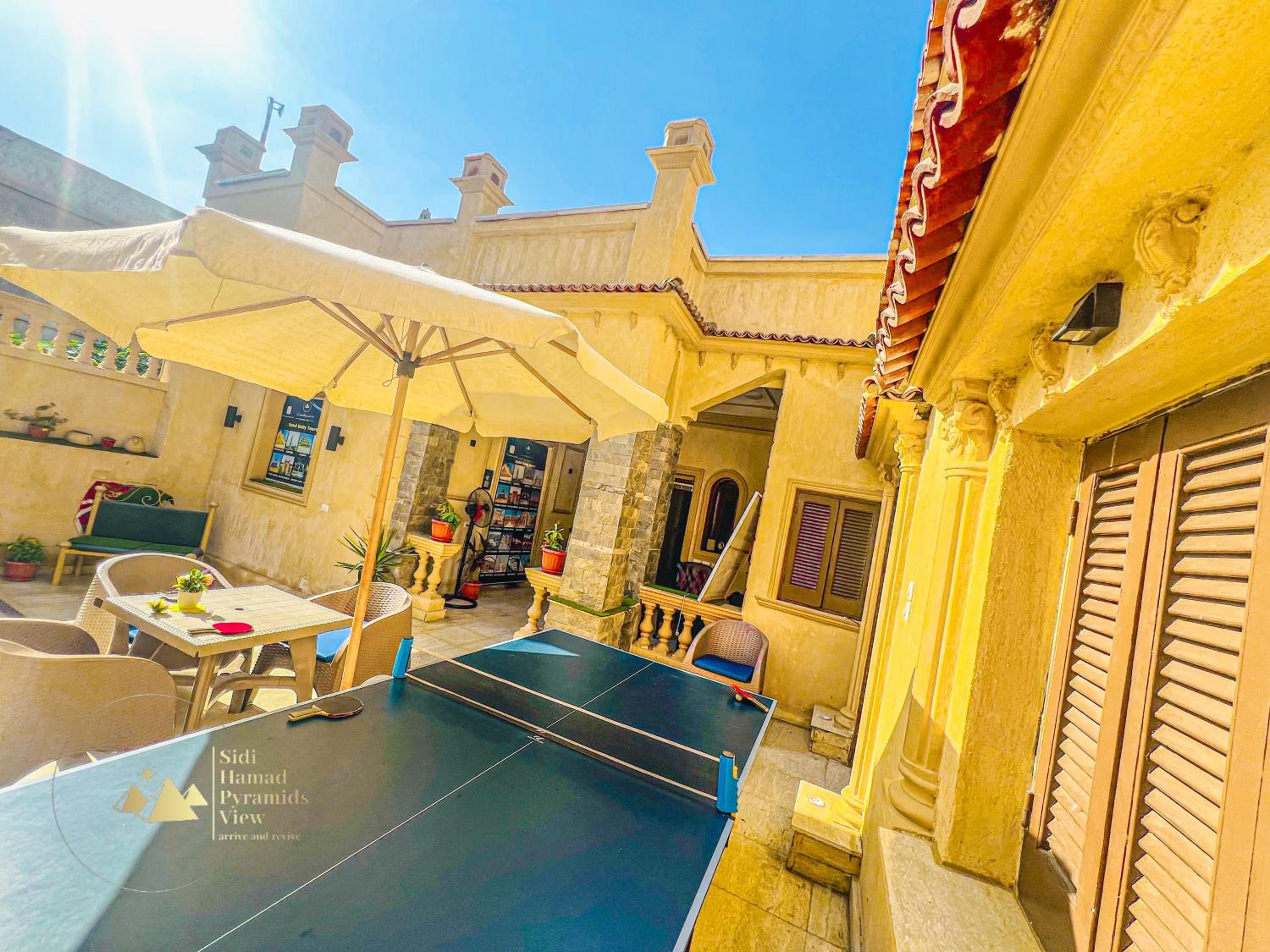 Sidi Hamad Pyramids View King Studio