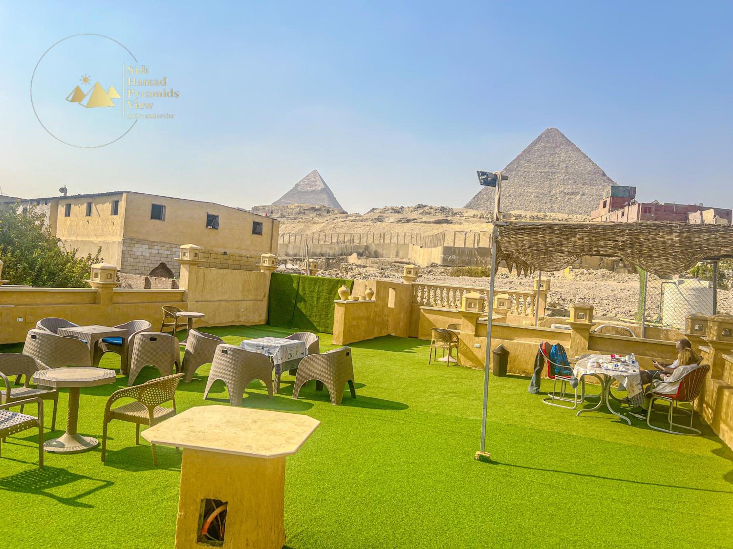 Sidi Hamad Pyramids View King Studio