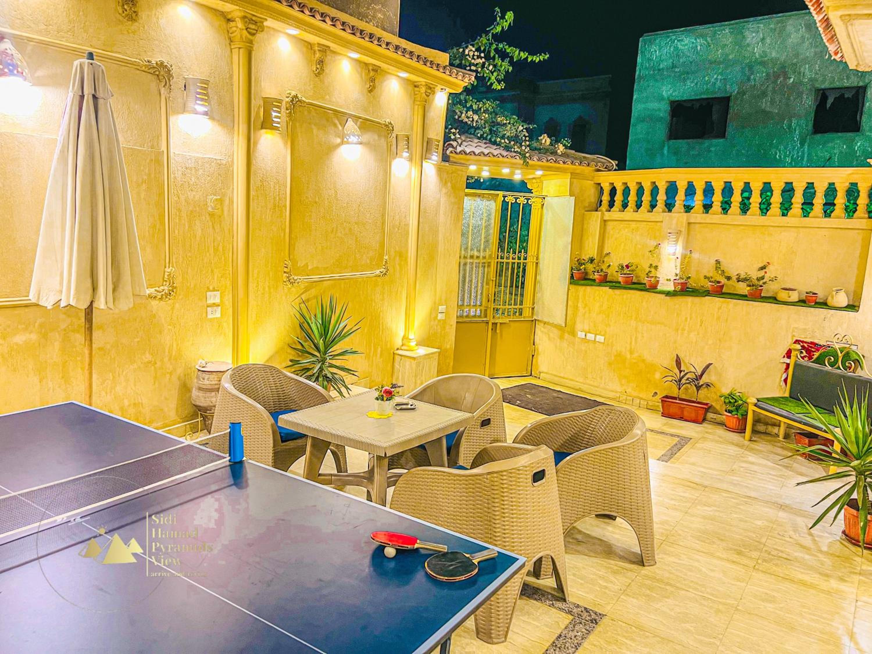 Sidi Hamad Pyramids View King Studio