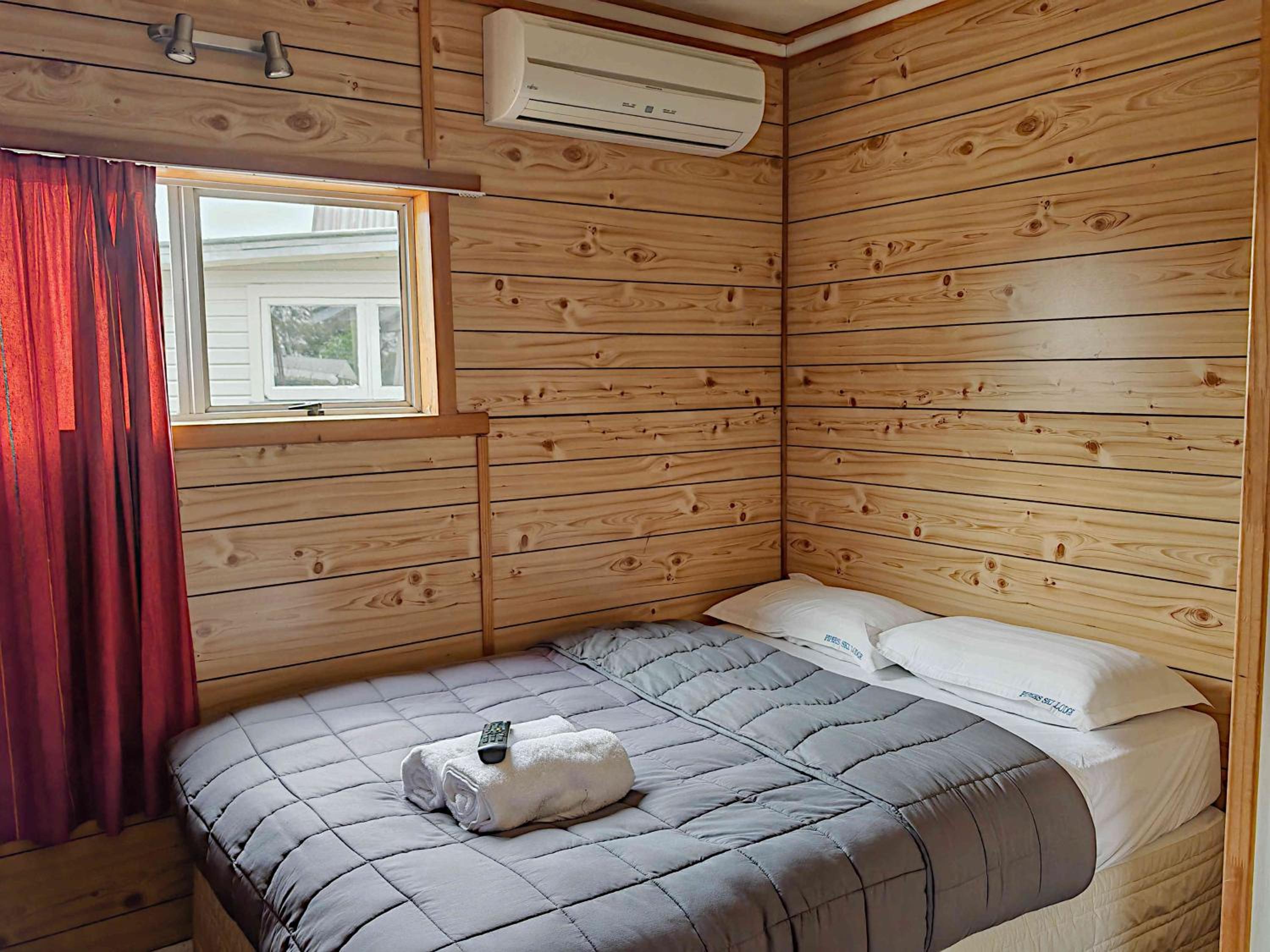 Pipers ski Lodge