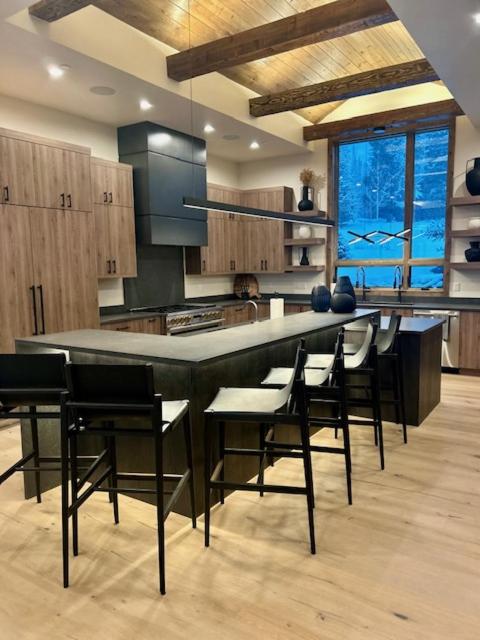 Brand New Eagles Nest Property view 3