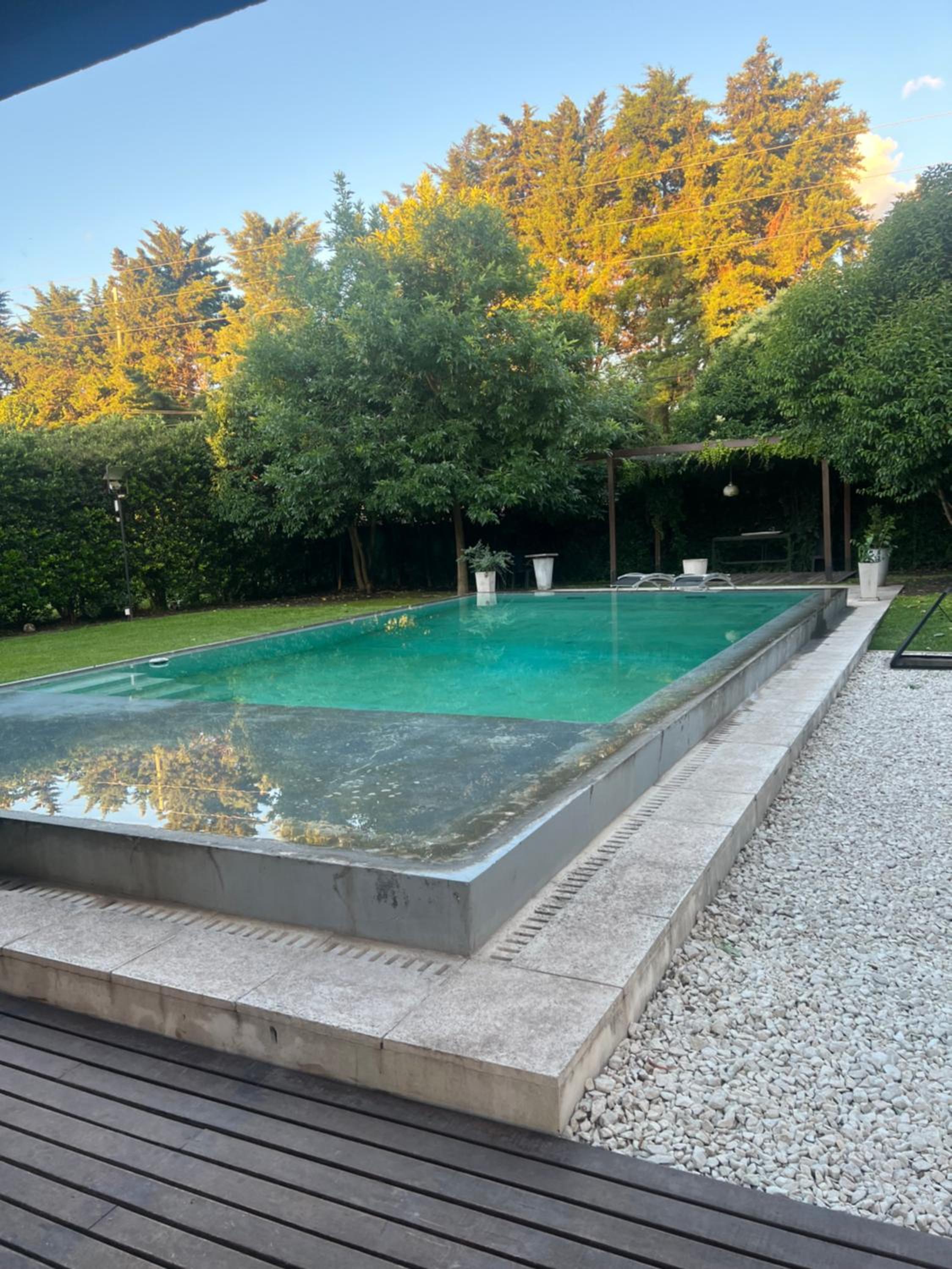 PILAR BARRIO PRIVADO con AMENITIES CASA 6 AMB CON PISCINA