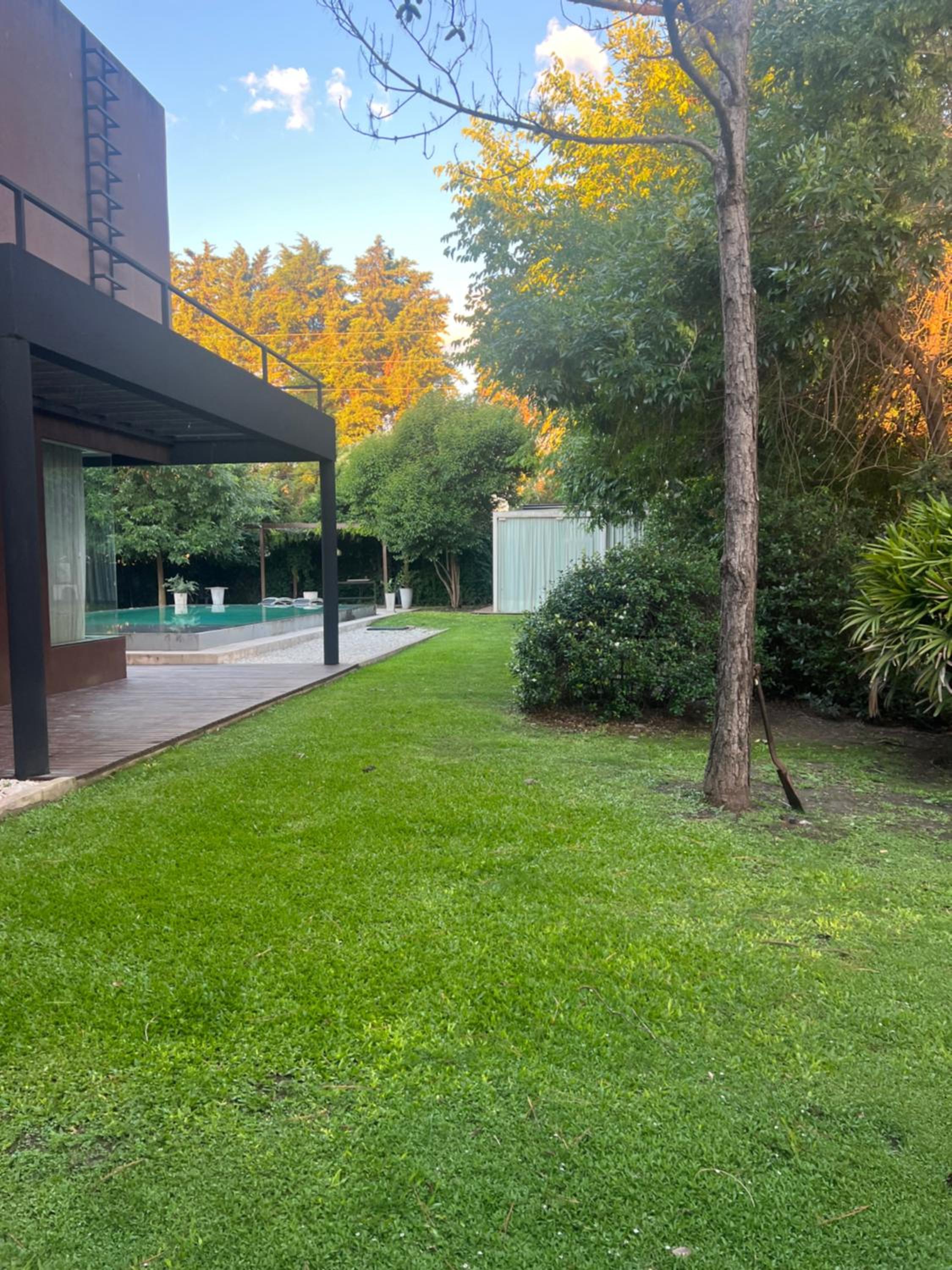 PILAR BARRIO PRIVADO con AMENITIES CASA 6 AMB CON PISCINA