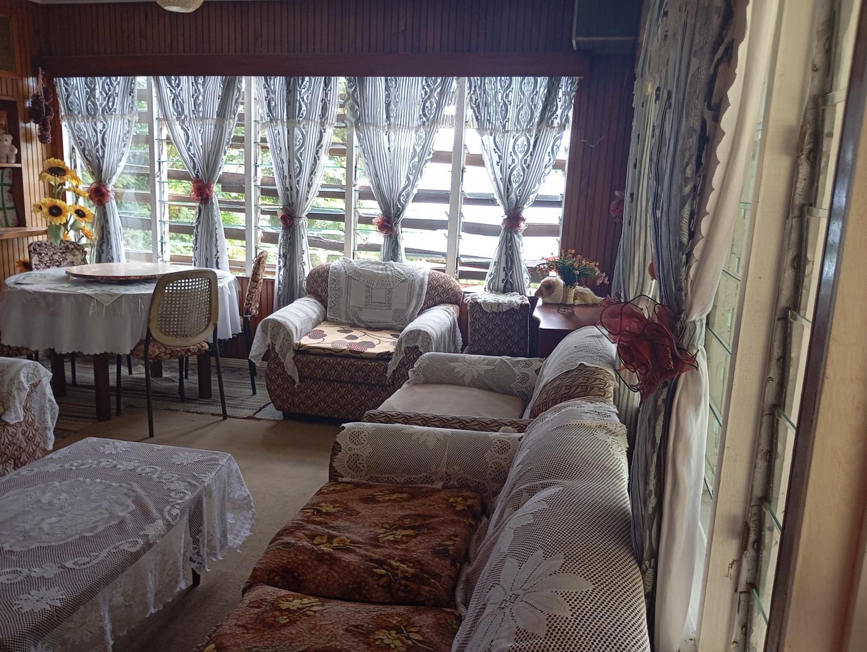 Cozy Two-bedroom House