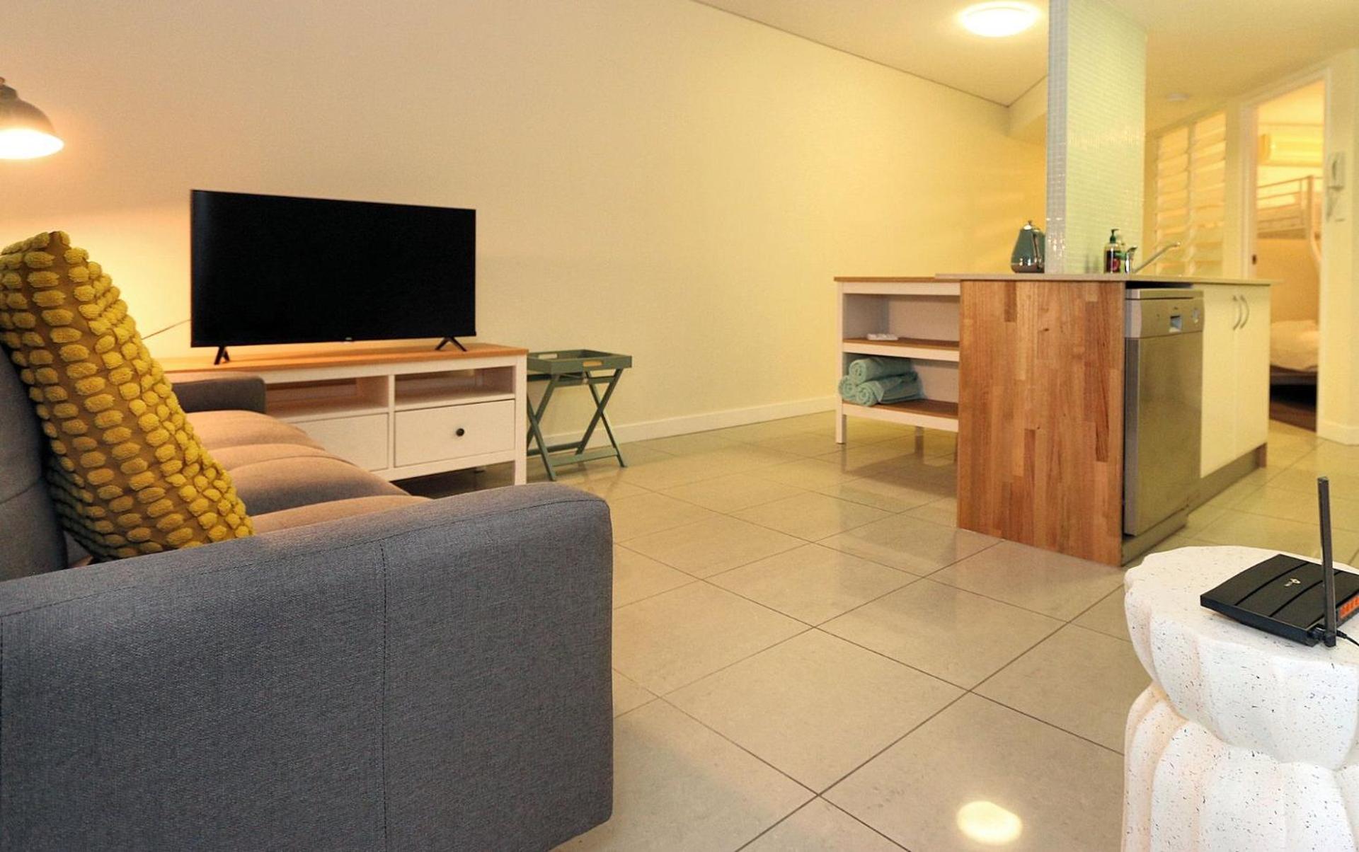 Platinum Apartments - Unit 2