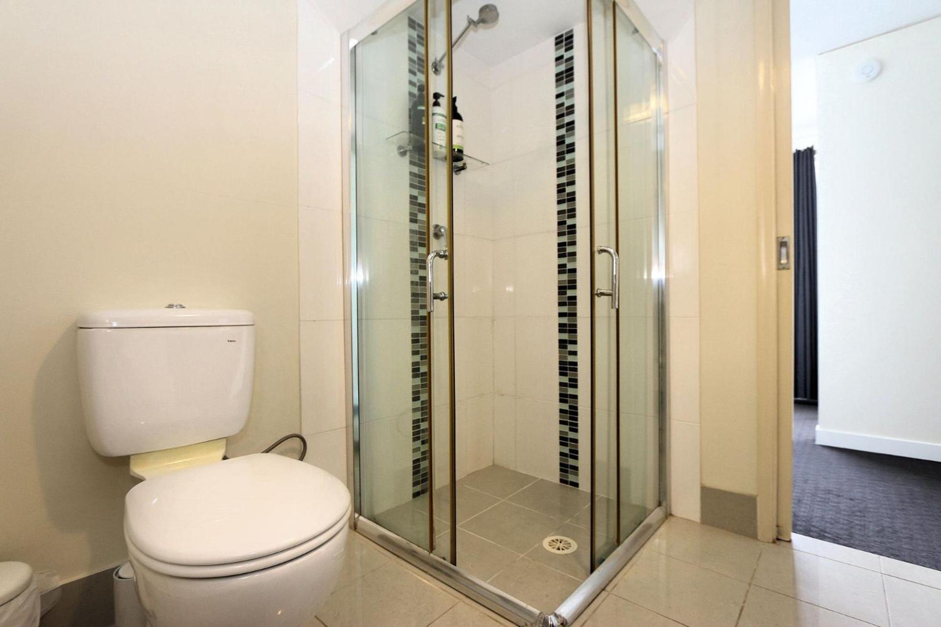 Platinum Apartments - Unit 2